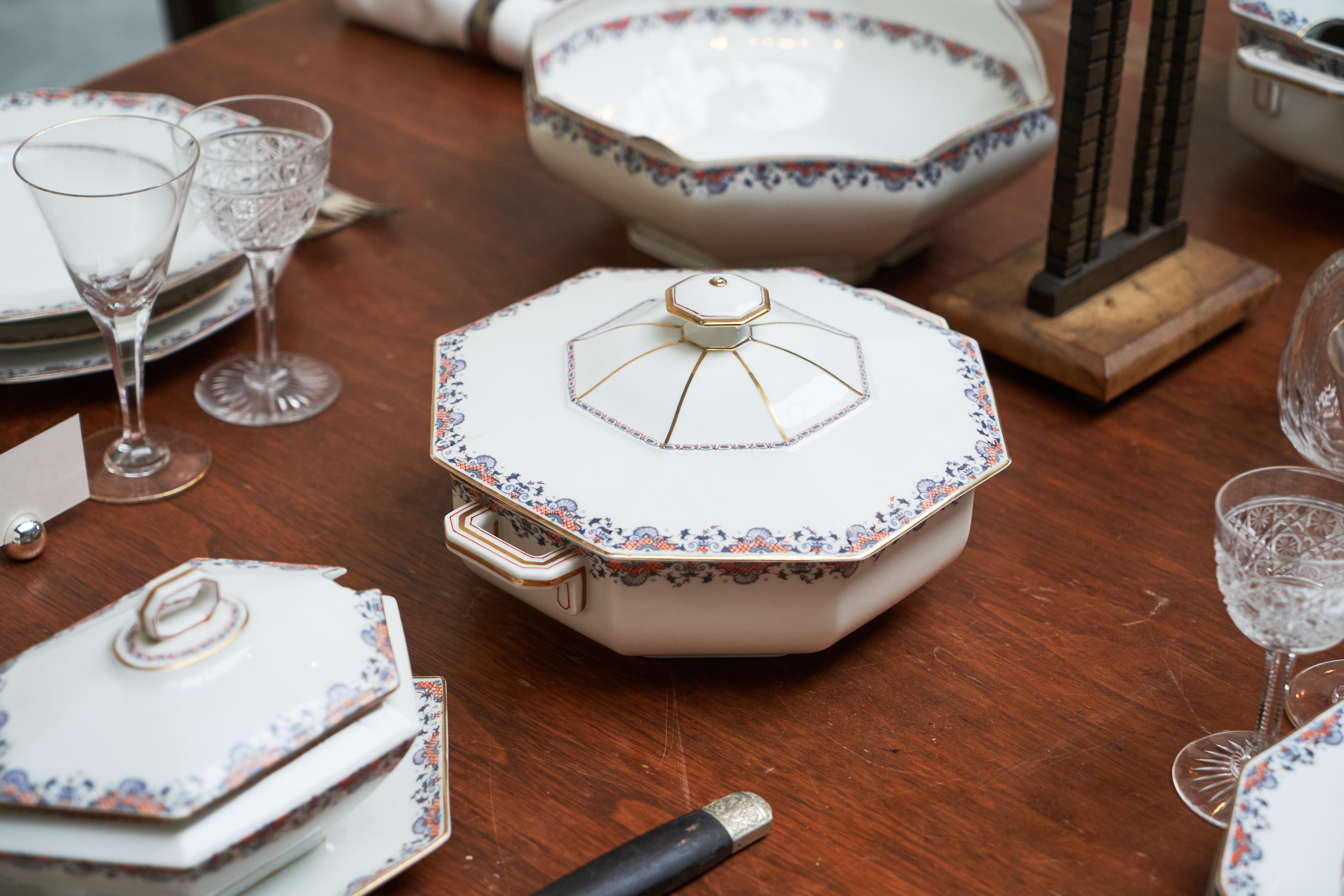 Exceptionnel ensemble de 135 pièces en porcelaine Art Déco de Limoges de A. Lanternier, années 1930 en vente 1