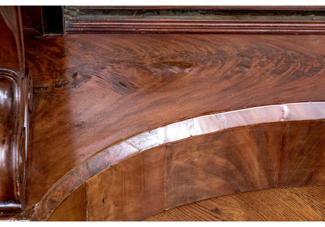 XIXe siècle Exceptionnelle table classique américaine, Ca. 1800-1820 en vente