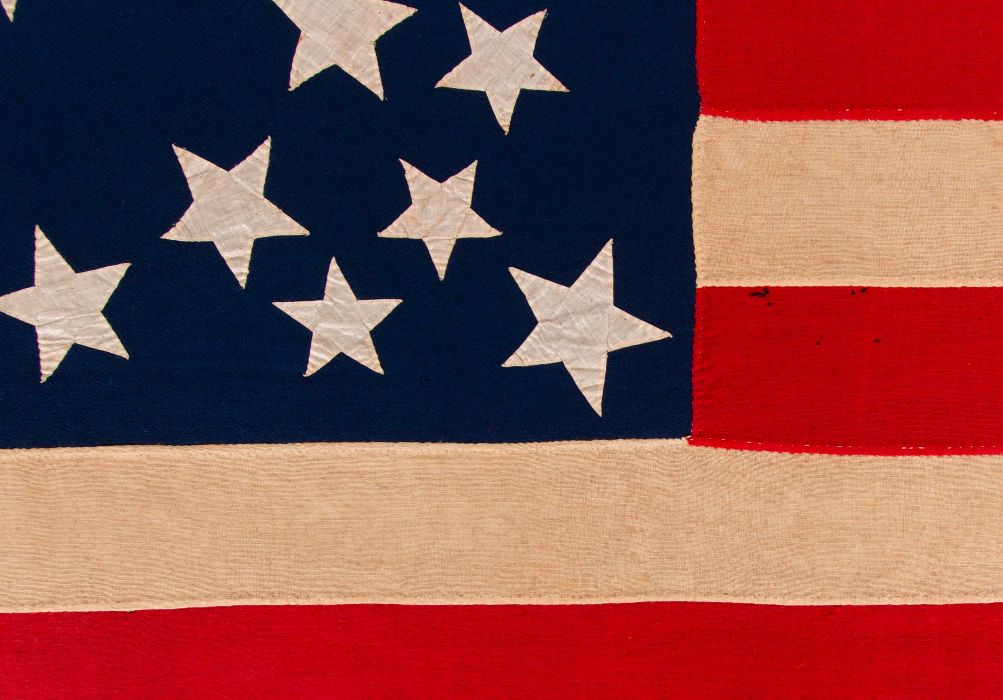Exceptional American Flag, 38 Stars in 3 Sizes in a Fantastic, Unusual Medallion In Good Condition For Sale In York County, PA