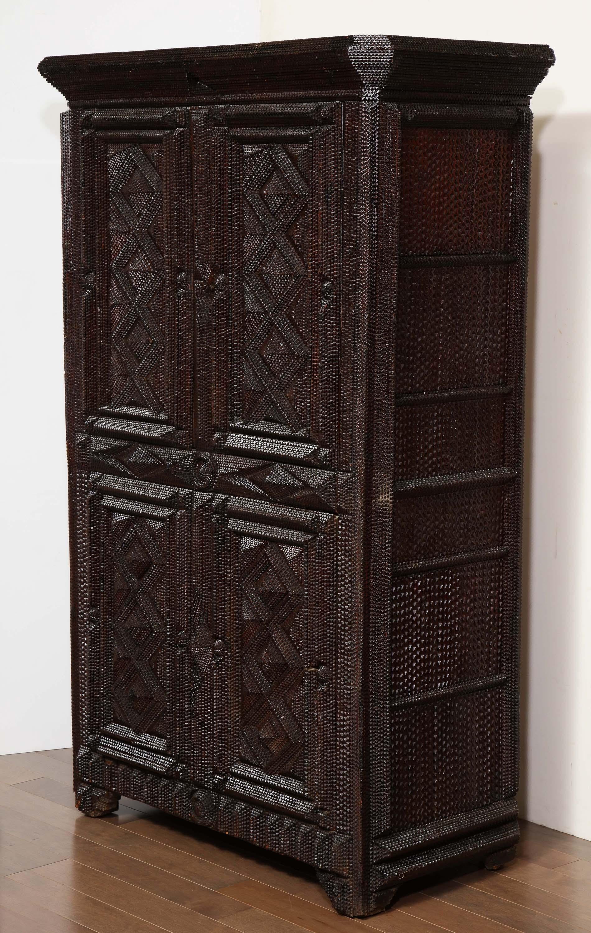 Exceptional American Tramp Art Cupboard, Early 20th Century 6