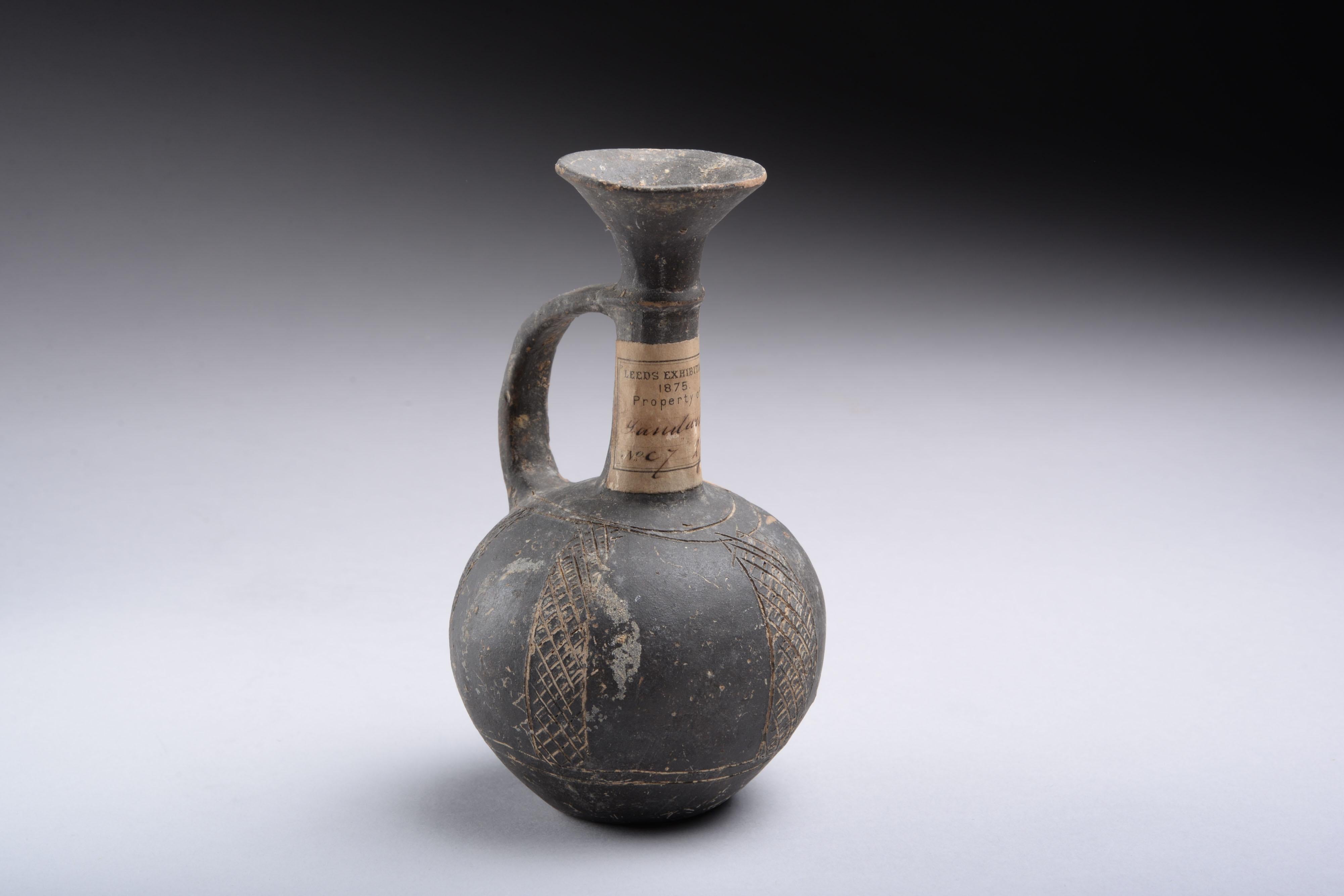 Exceptional Ancient Cypriot Bronze Age Jug In Excellent Condition In London, GB