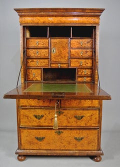 Exceptional and Exquisite Queen Anne Mulberry and Walnut Scriptor c. 1700
