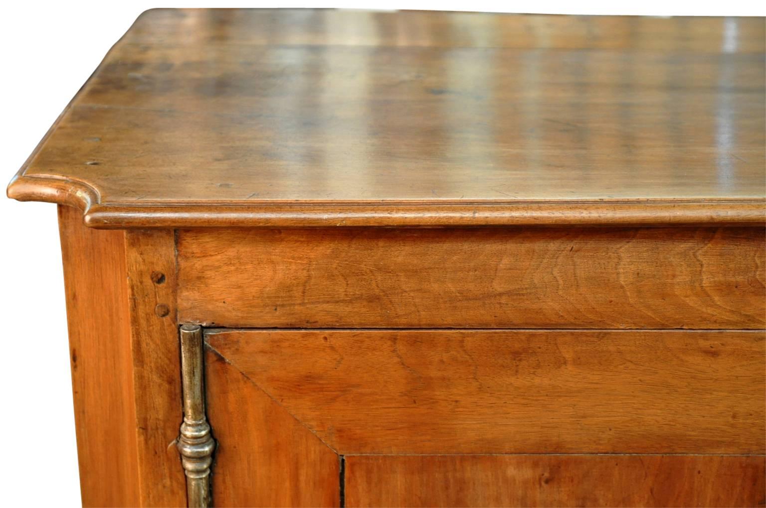 Walnut Exceptional and Grand Italian 18th Century Credenza