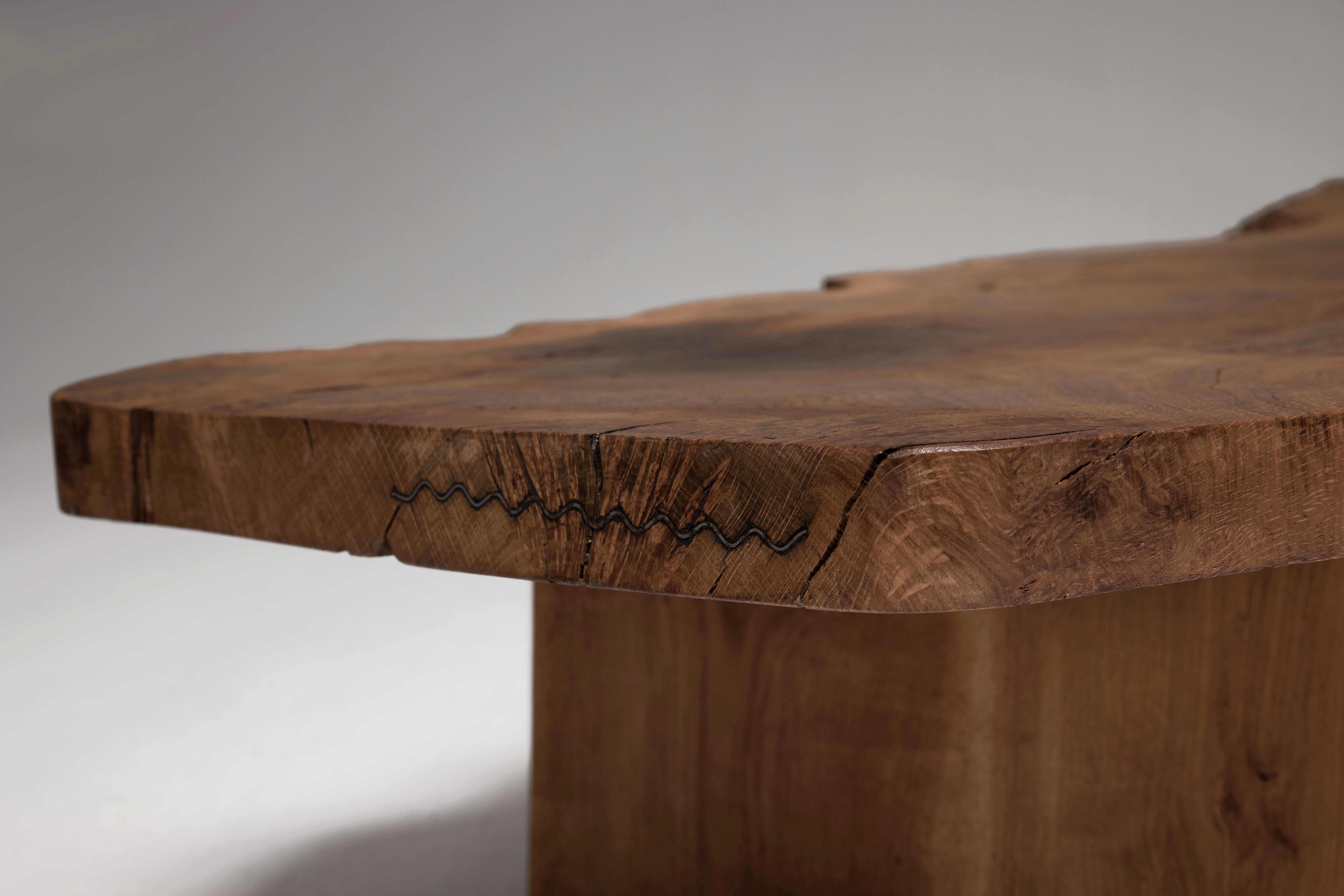 Exceptional And Large Coffee Table,  English Oak Burl, 1970s. For Sale 5