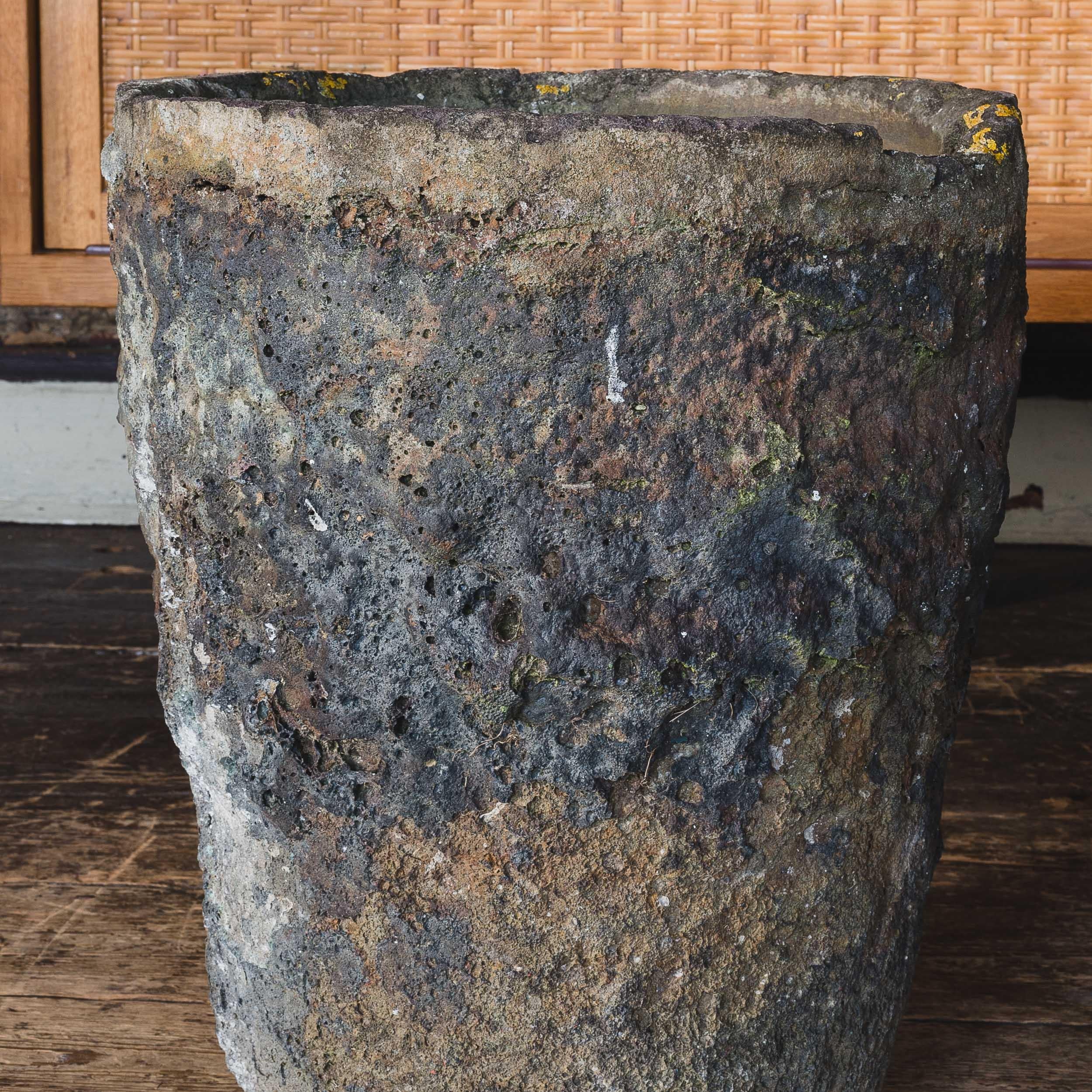 Exceptional and Large Pair of Foundry Crucible Planters or Jardiniere For Sale 1