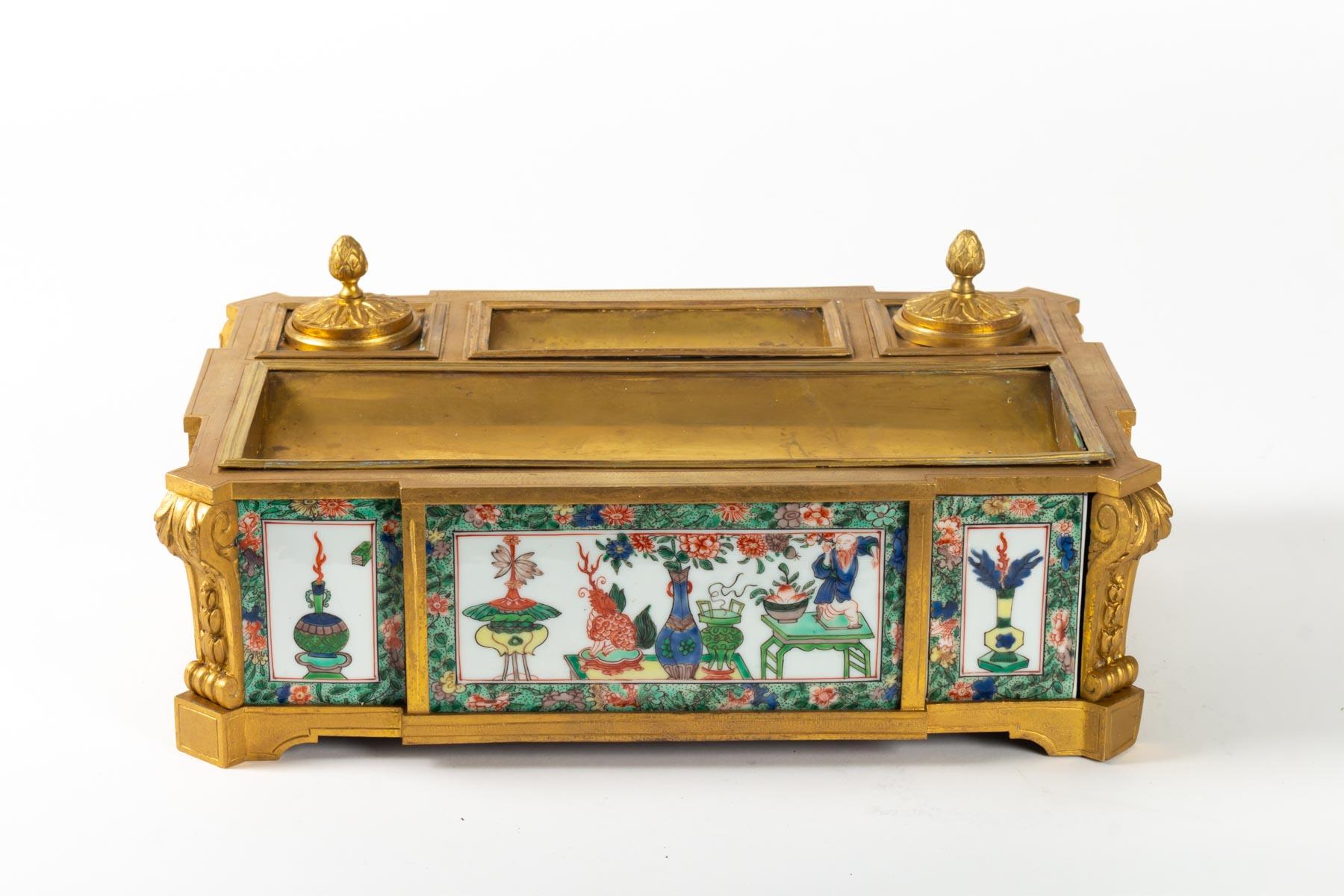 Exceptional and rare inkwell, gilded bronze, porcelain plates, France, mid-19th century, Napoleon III period, in the taste of 