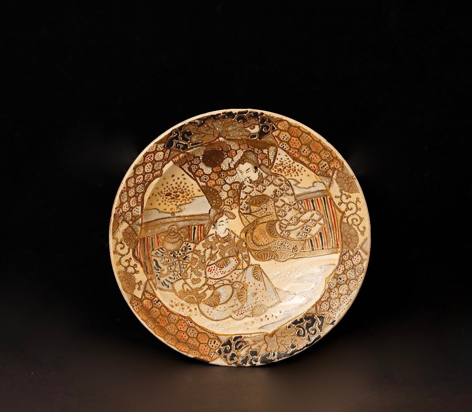 Exceptional and rare set of Satsuma porcelain plates Nobles motive, Meiji period For Sale 3