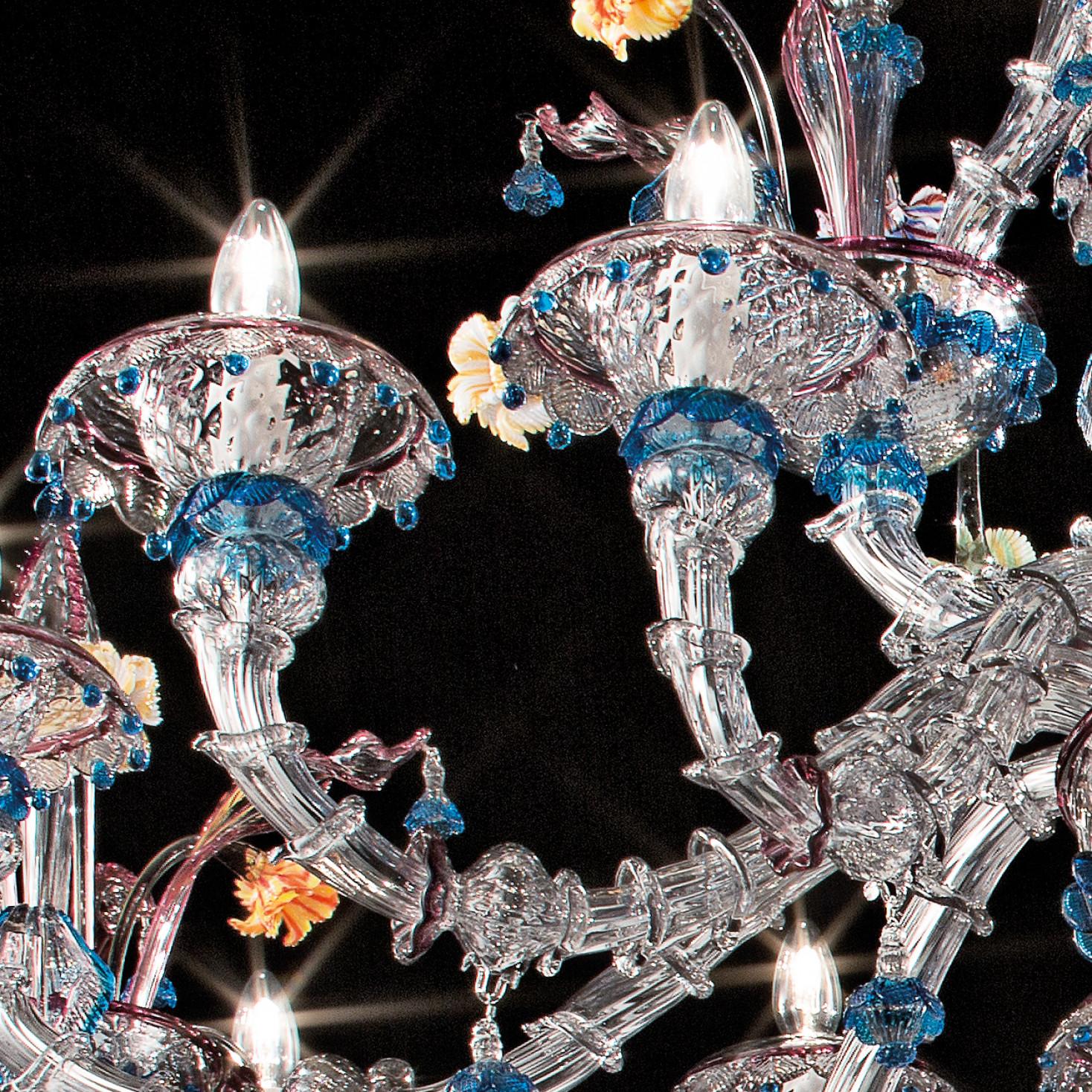 Exceptional and Rich Chandelier, Murano, Italy For Sale 2