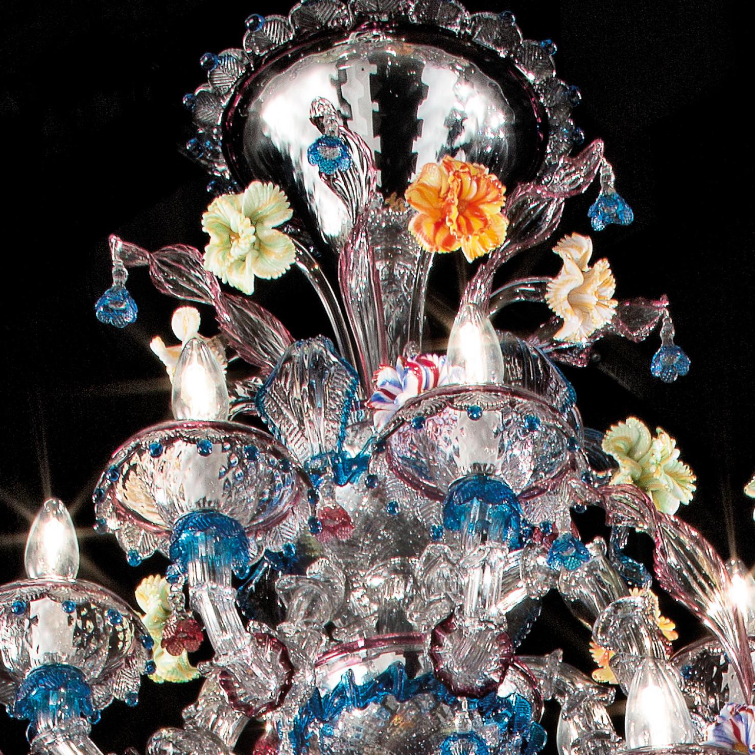 Exceptional and Rich Chandelier, Murano, Italy For Sale 6