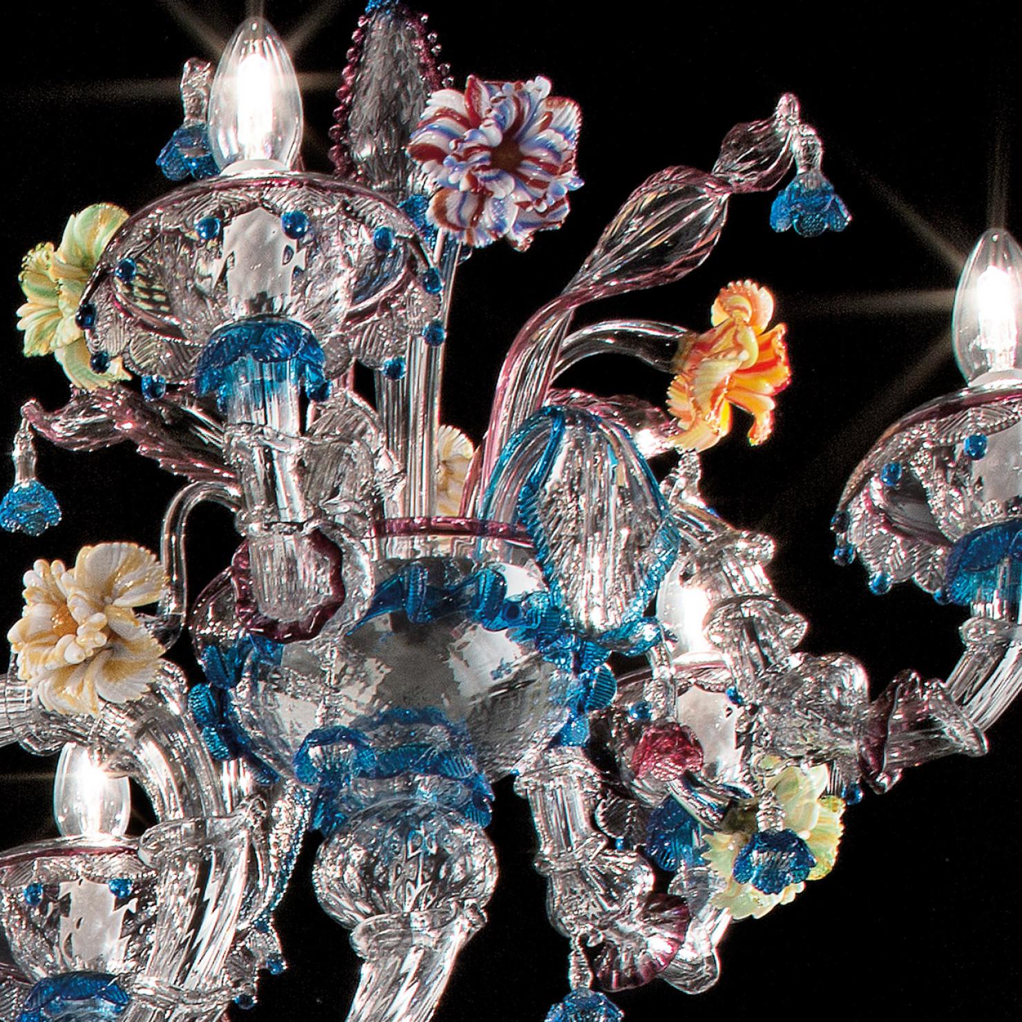Exceptional and Rich Chandelier, Murano, Italy For Sale 7