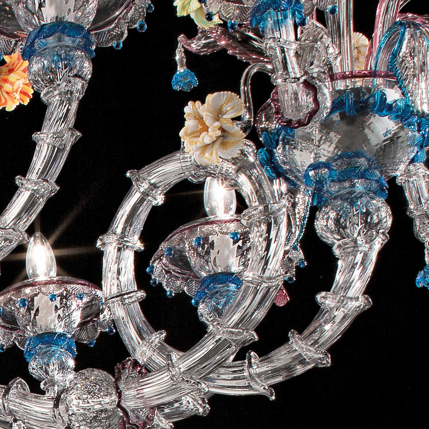 Exceptional and Rich Chandelier, Murano, Italy For Sale 7