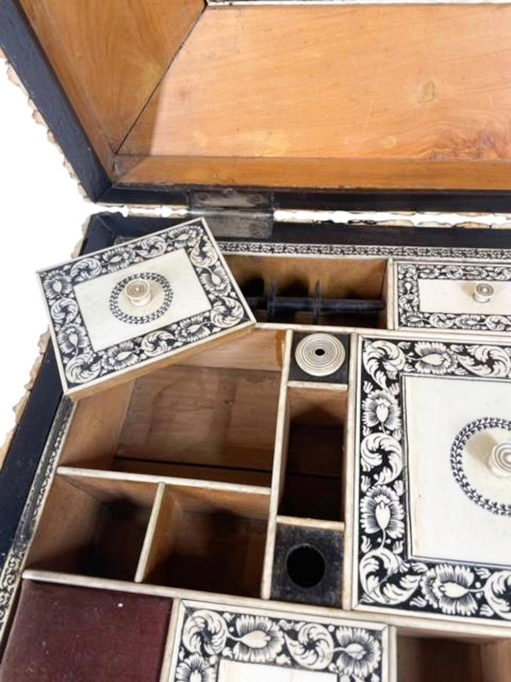 Außergewöhnliche anglo-indische Hirsch Horn furniert Nähen / Arbeit Box aus Vizagapatam im Angebot 1