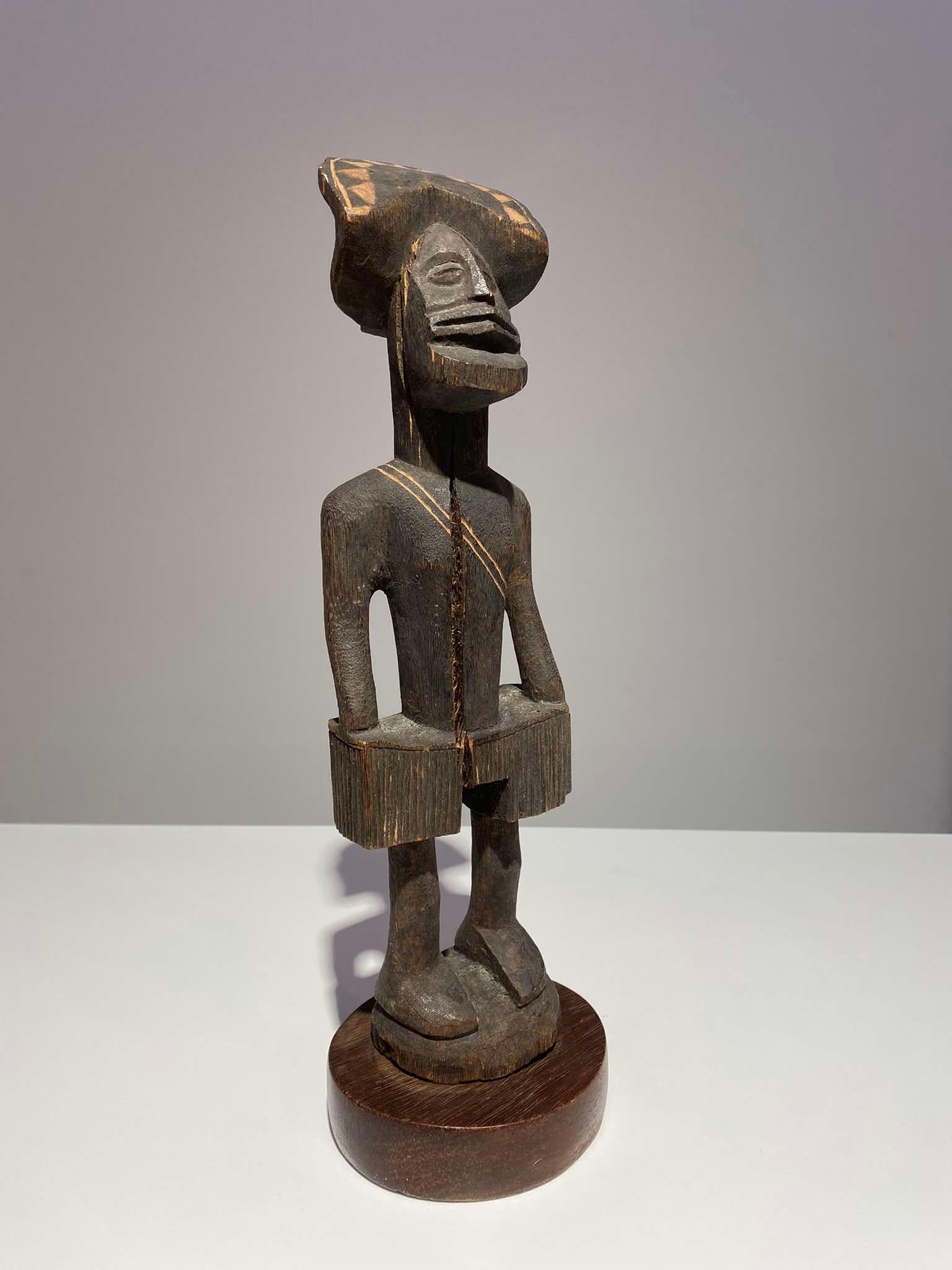 Exceptional Anthropomorphic Statue Tshokwe Chokwe Tribe Congo 19th Angola For Sale 2