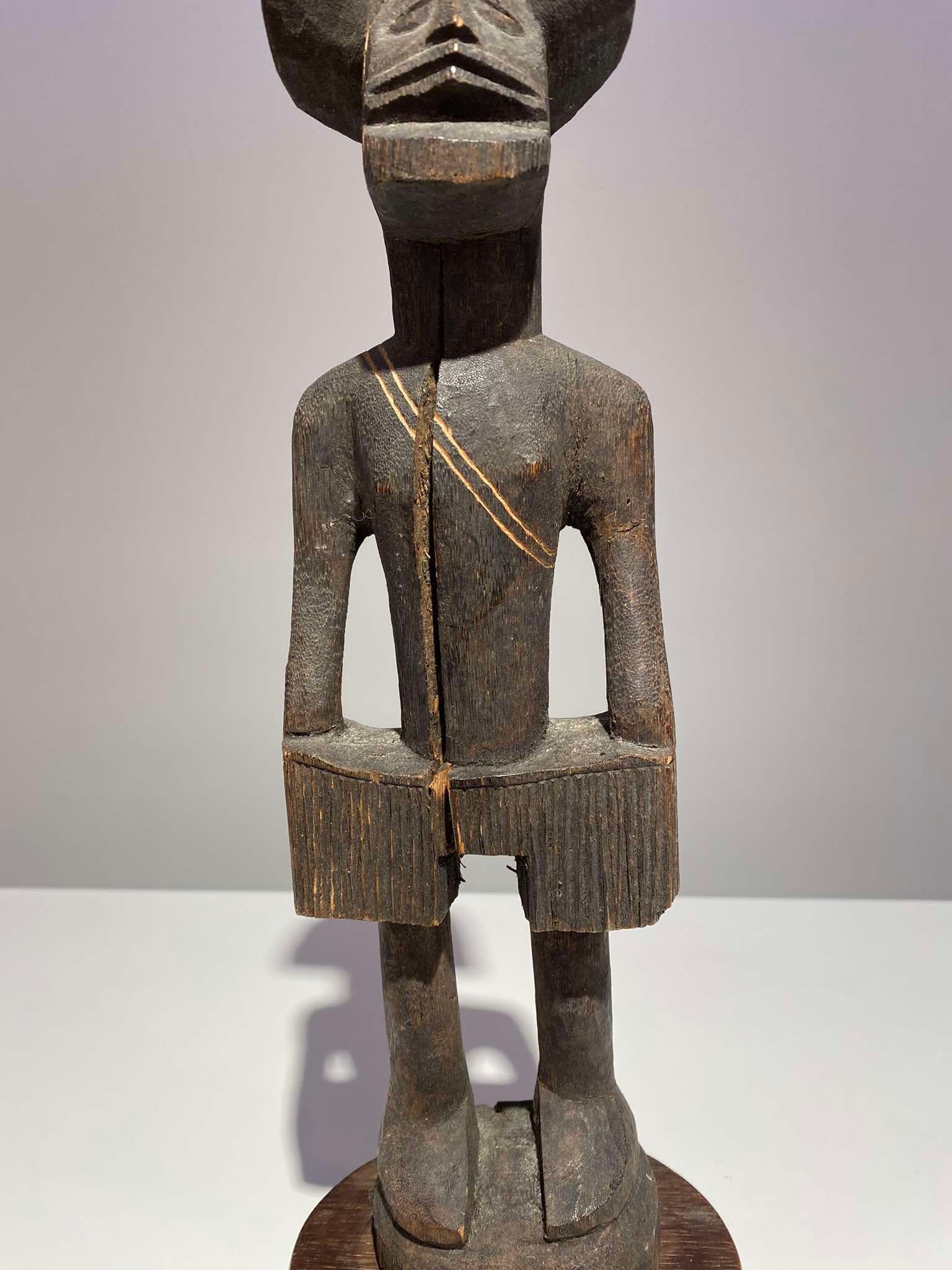 Exceptional Anthropomorphic Statue Tshokwe Chokwe Tribe Congo 19th Angola For Sale 3