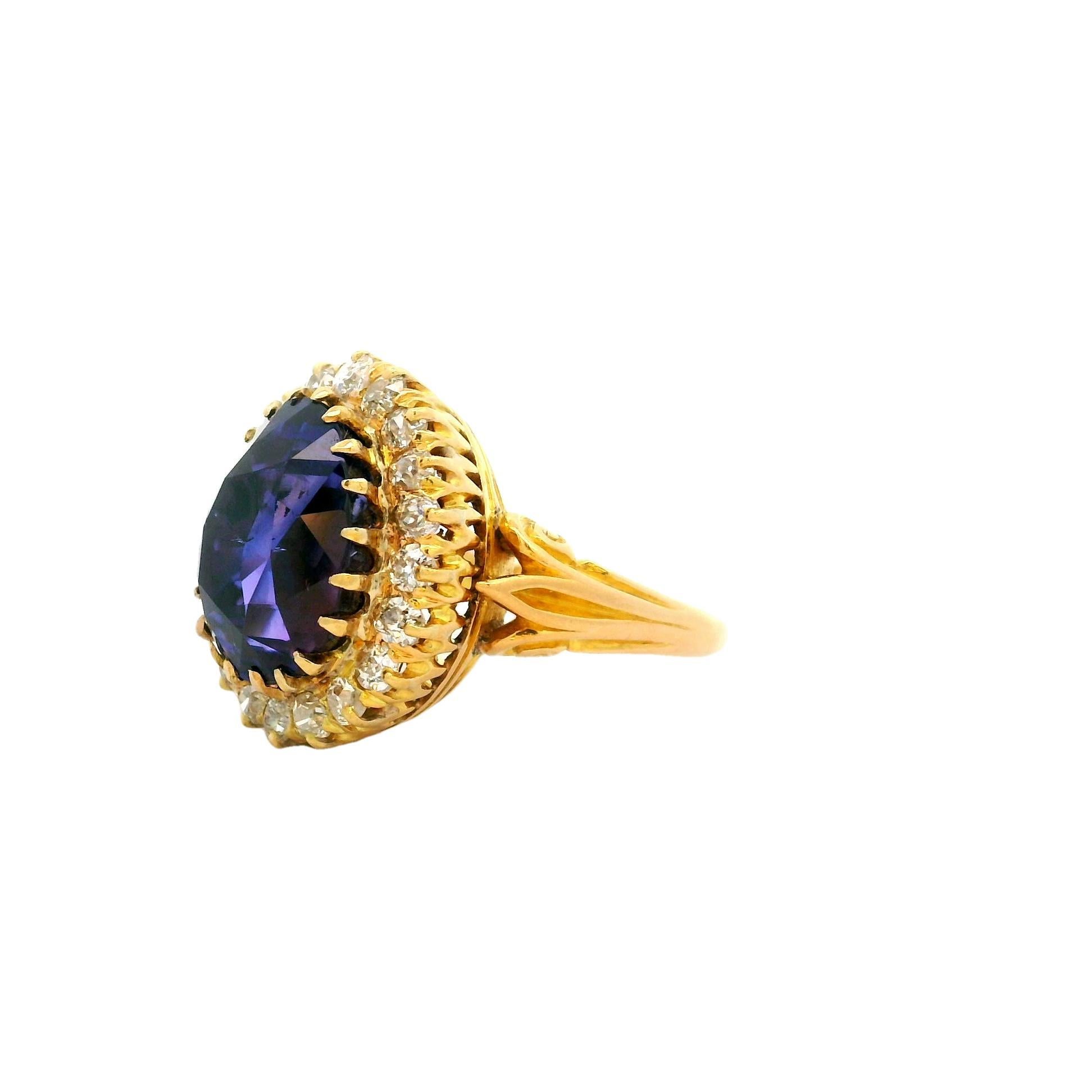 Victorian Exceptional Antique 13.86 Carat Color-Change Sapphire Diamond 18k Yellow Gold Ri For Sale