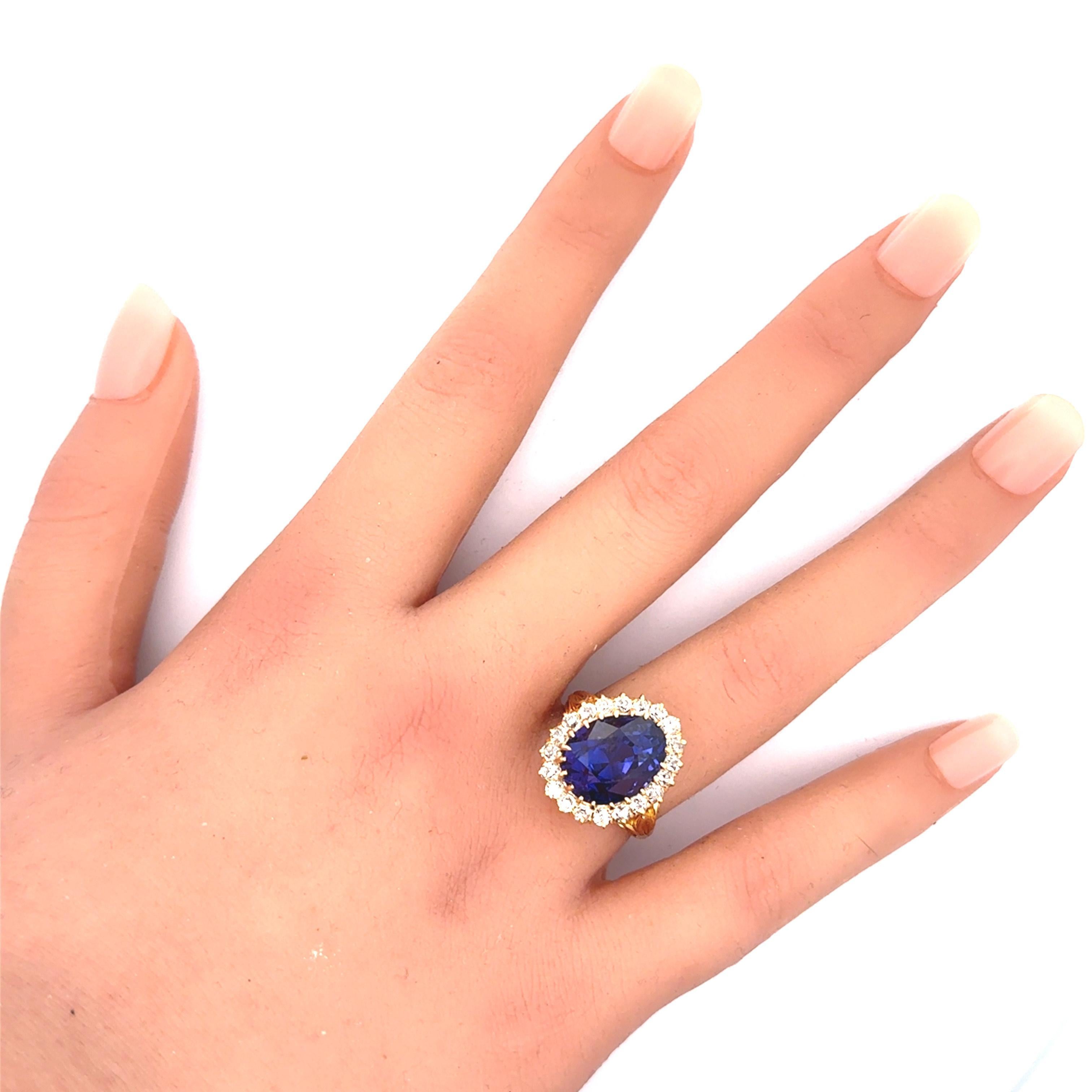 Exceptional Antique 13.86 Carat Color-Change Sapphire Diamond 18k Yellow Gold Ri In Excellent Condition For Sale In Beverly Hills, CA
