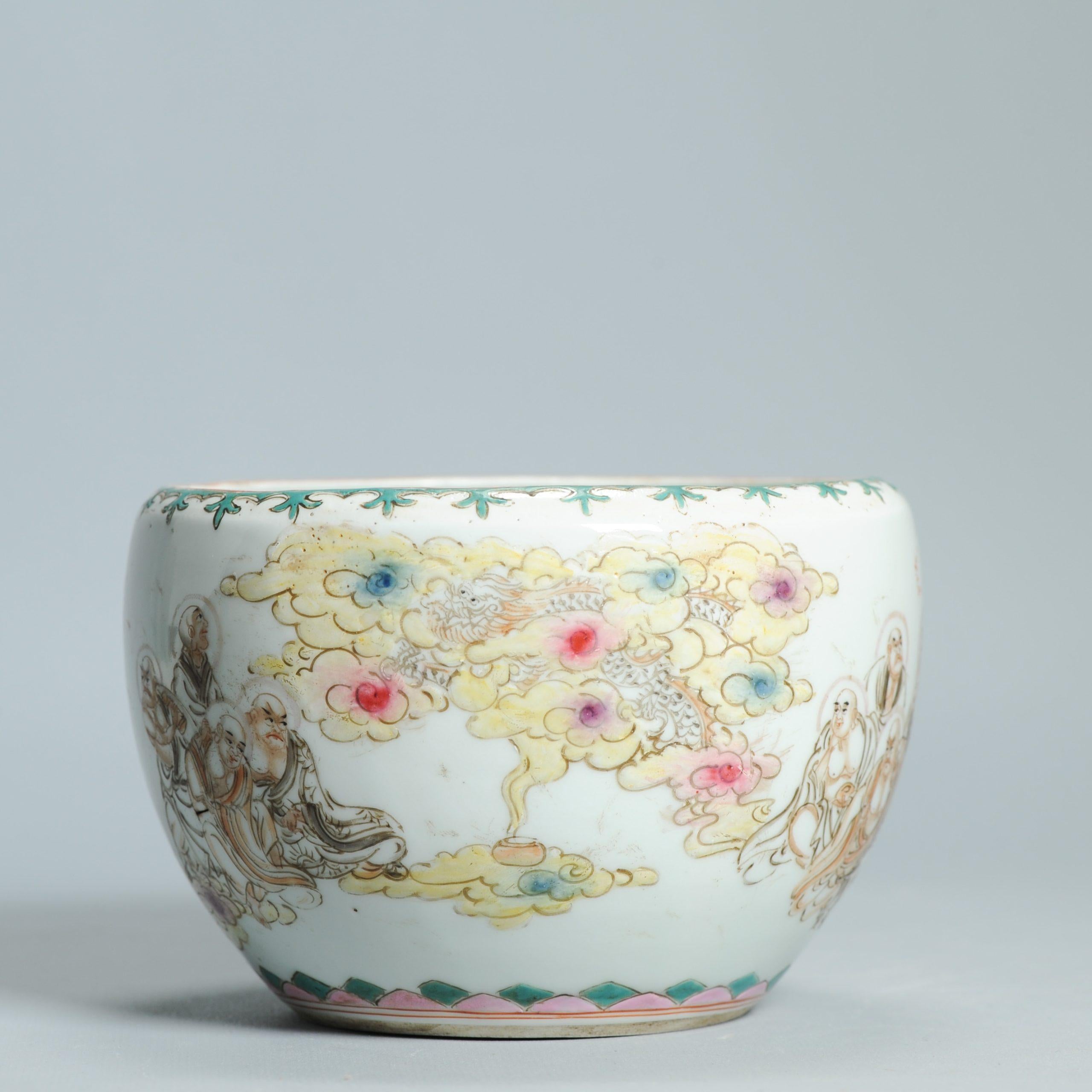 Exceptional Antique 19/20th c Cachepot Chinese Porcelain with Kutani figures For Sale 5