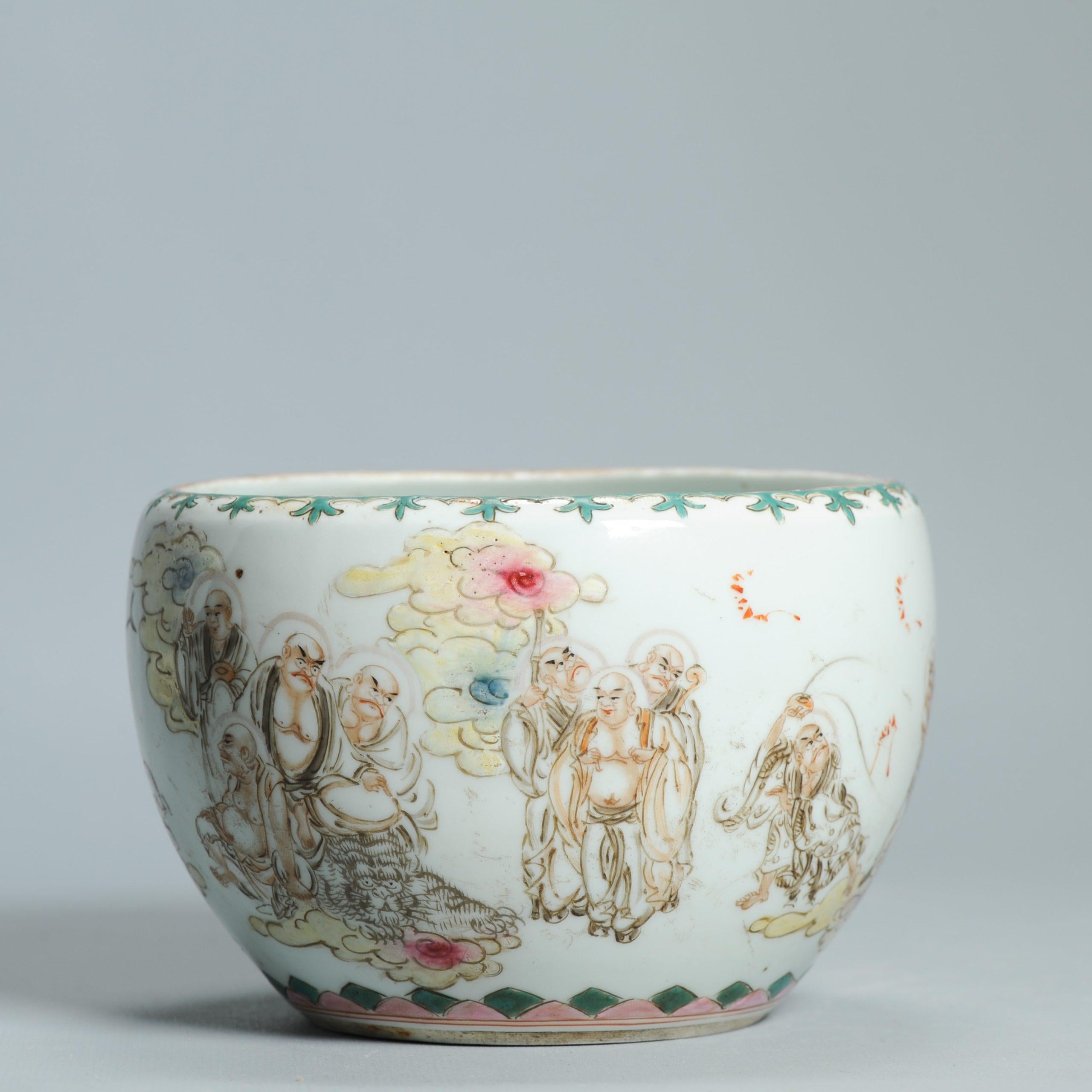 Exceptional Antique 19/20th c Cachepot Chinese Porcelain with Kutani figures For Sale 6