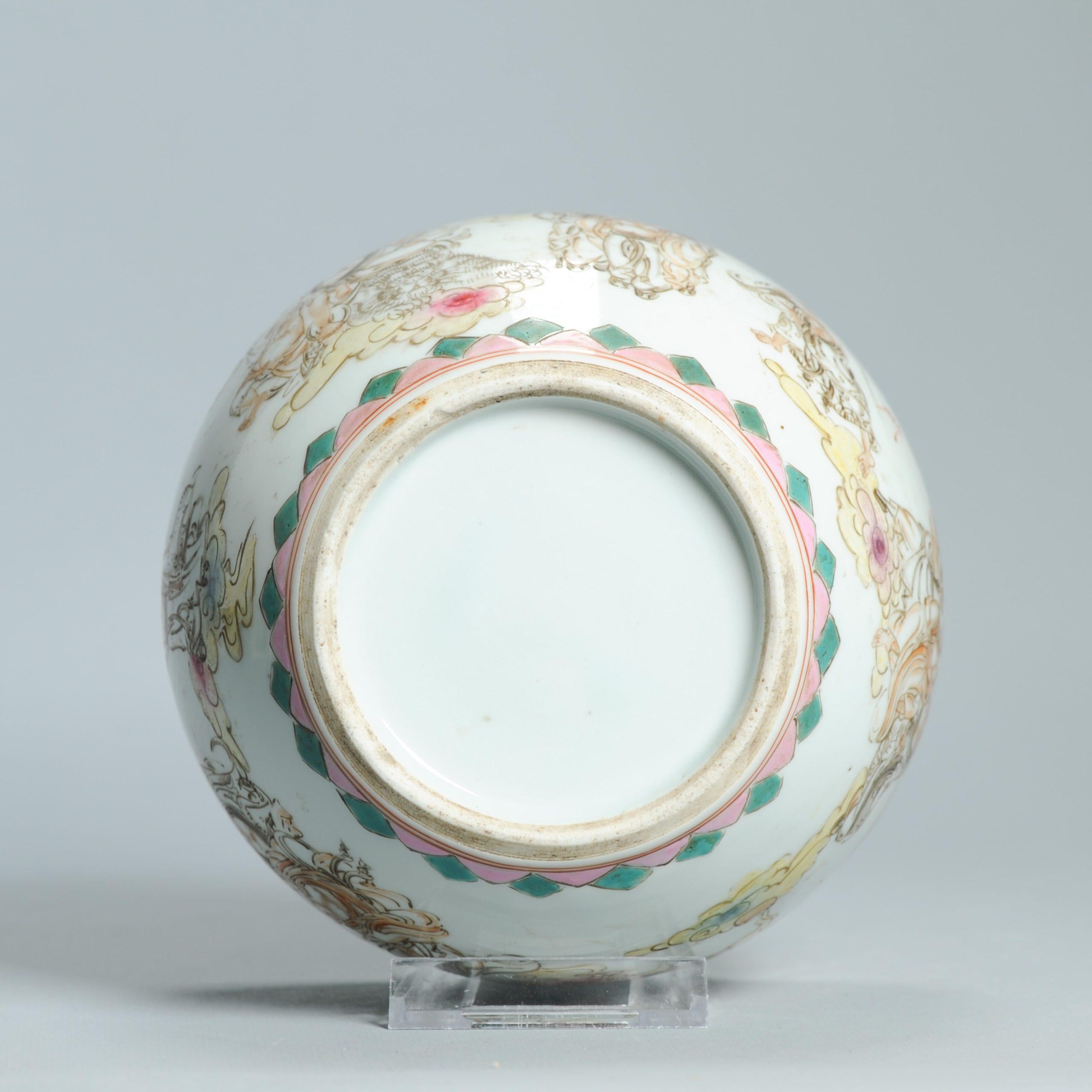 19th Century Exceptional Antique 19/20th c Cachepot Chinese Porcelain with Kutani figures For Sale