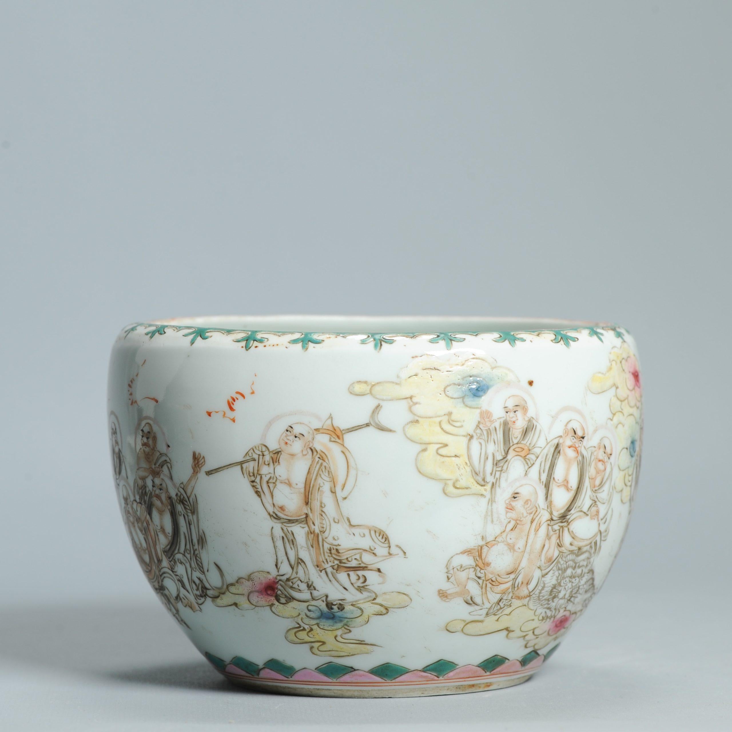 Exceptional Antique 19/20th c Cachepot Chinese Porcelain with Kutani figures For Sale 3