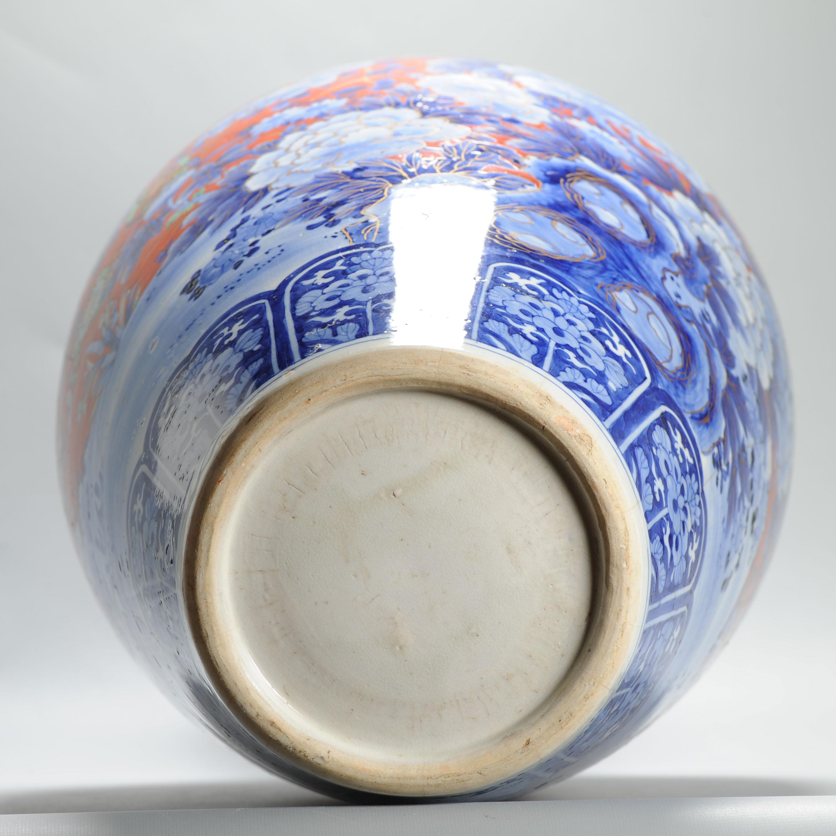 Eccezionale vaso antico in porcellana giapponese del XIX secolo con uccelli e fiori. Rosso in vendita 6