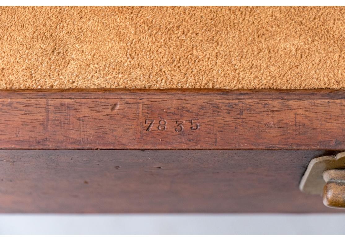 Außergewöhnliche Antike Anglo-Chinesische Padouk Holz Metamorphic Architekten Tabelle im Angebot 6