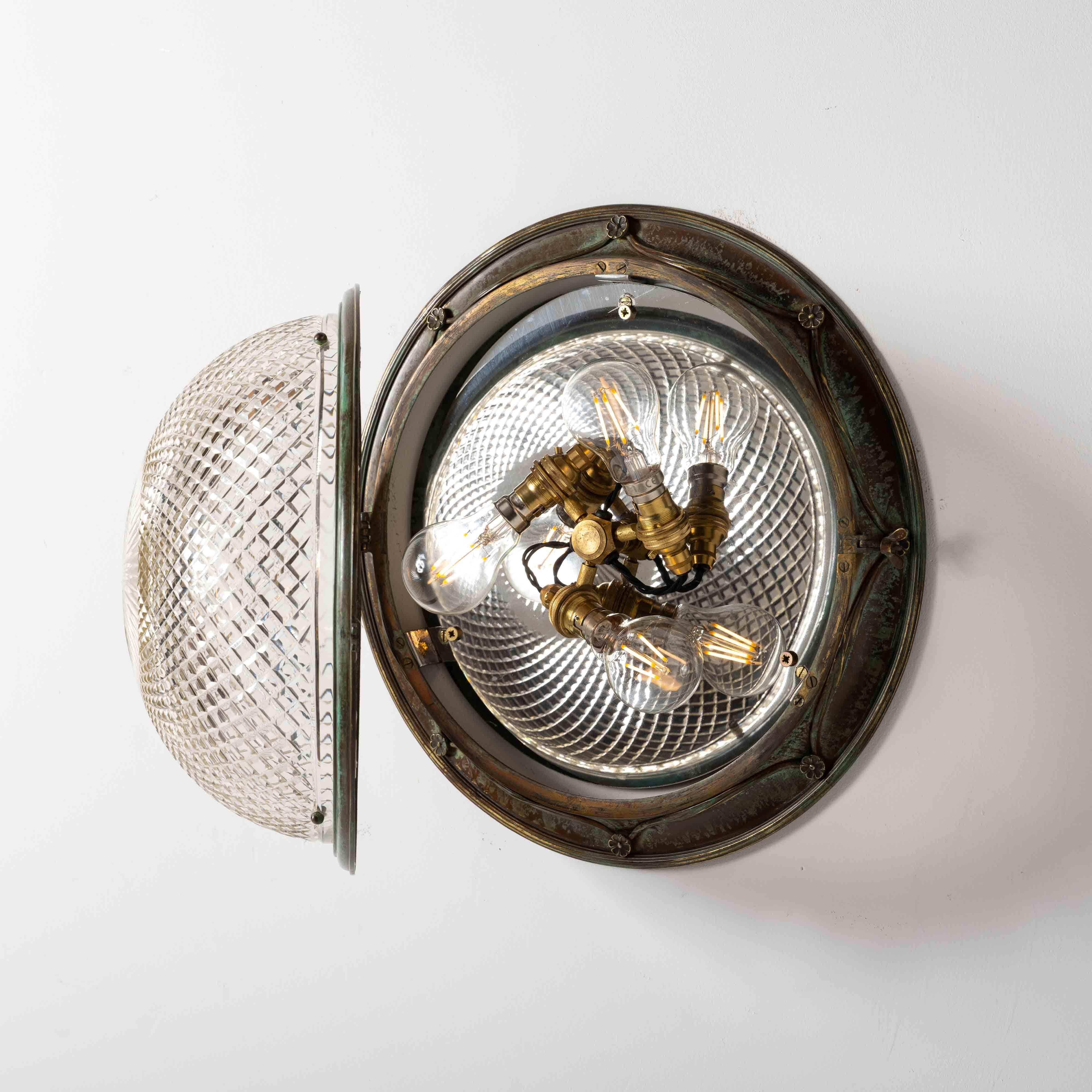 Eccezionale plafoniera a filo in cristallo antico e ottone decorativo in vendita 5