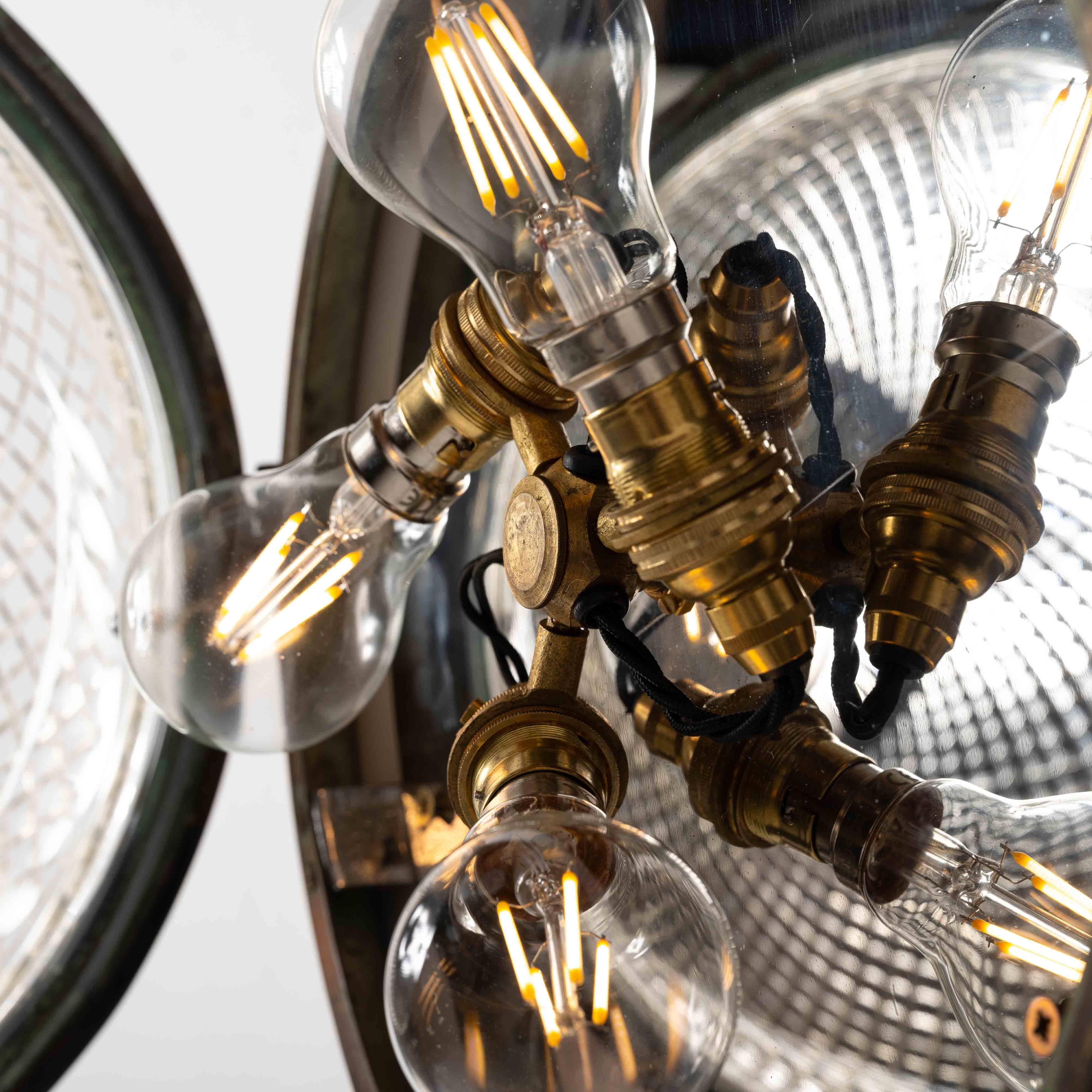 Eccezionale plafoniera a filo in cristallo antico e ottone decorativo in vendita 10