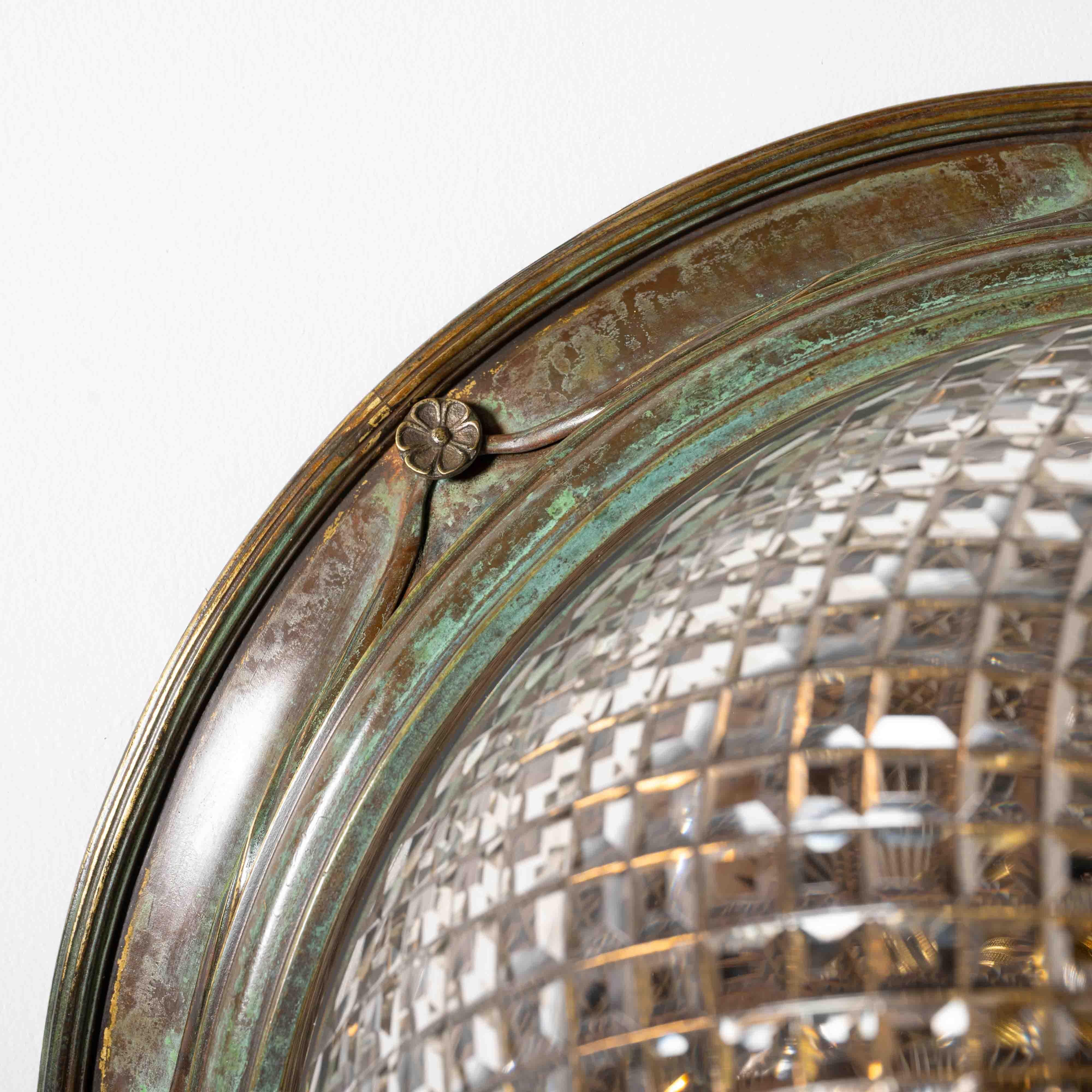 XX secolo Eccezionale plafoniera a filo in cristallo antico e ottone decorativo in vendita