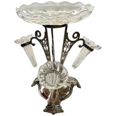 Außergewöhnliche antike englische W & H-Silberblech- und handgravierte Kristall-Epergne
