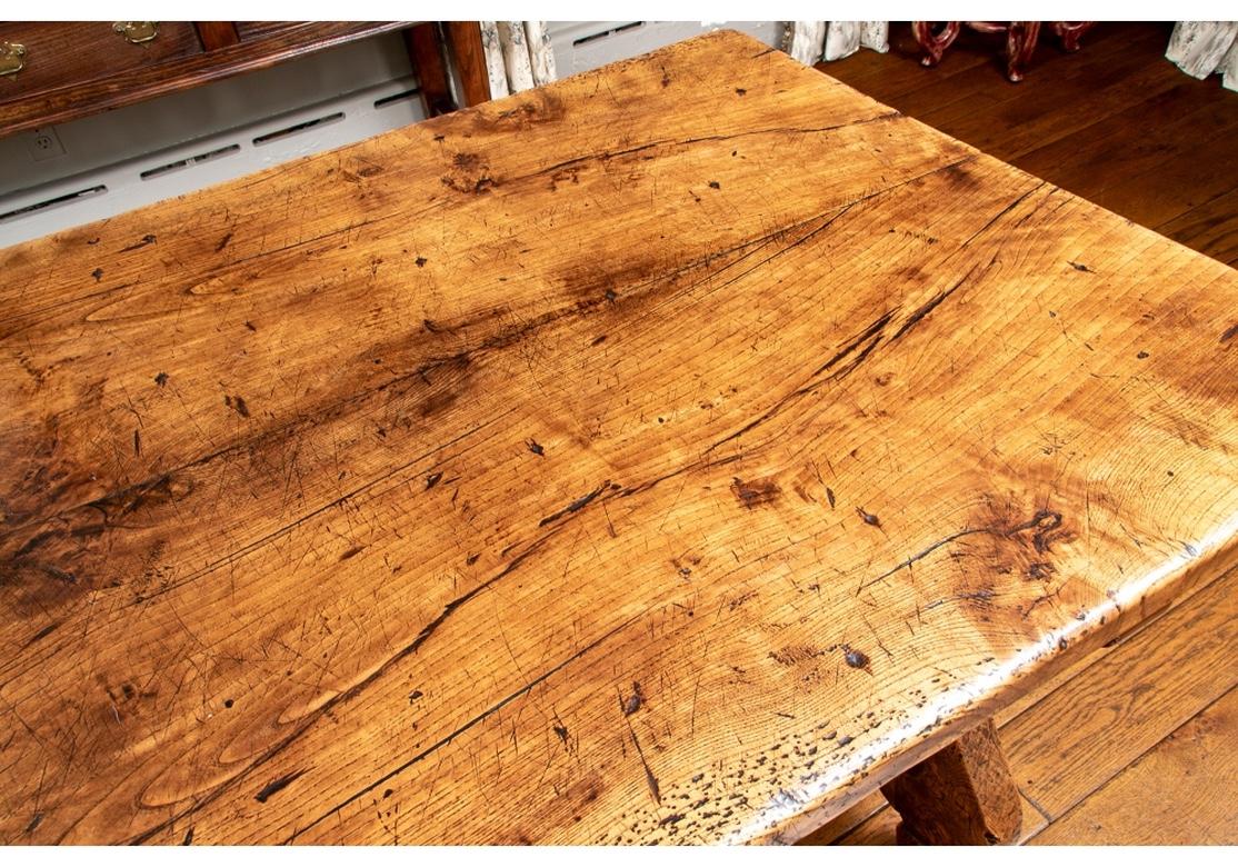 Außergewöhnlicher antiker europäischer Trestle-Tisch  (Holz) im Angebot