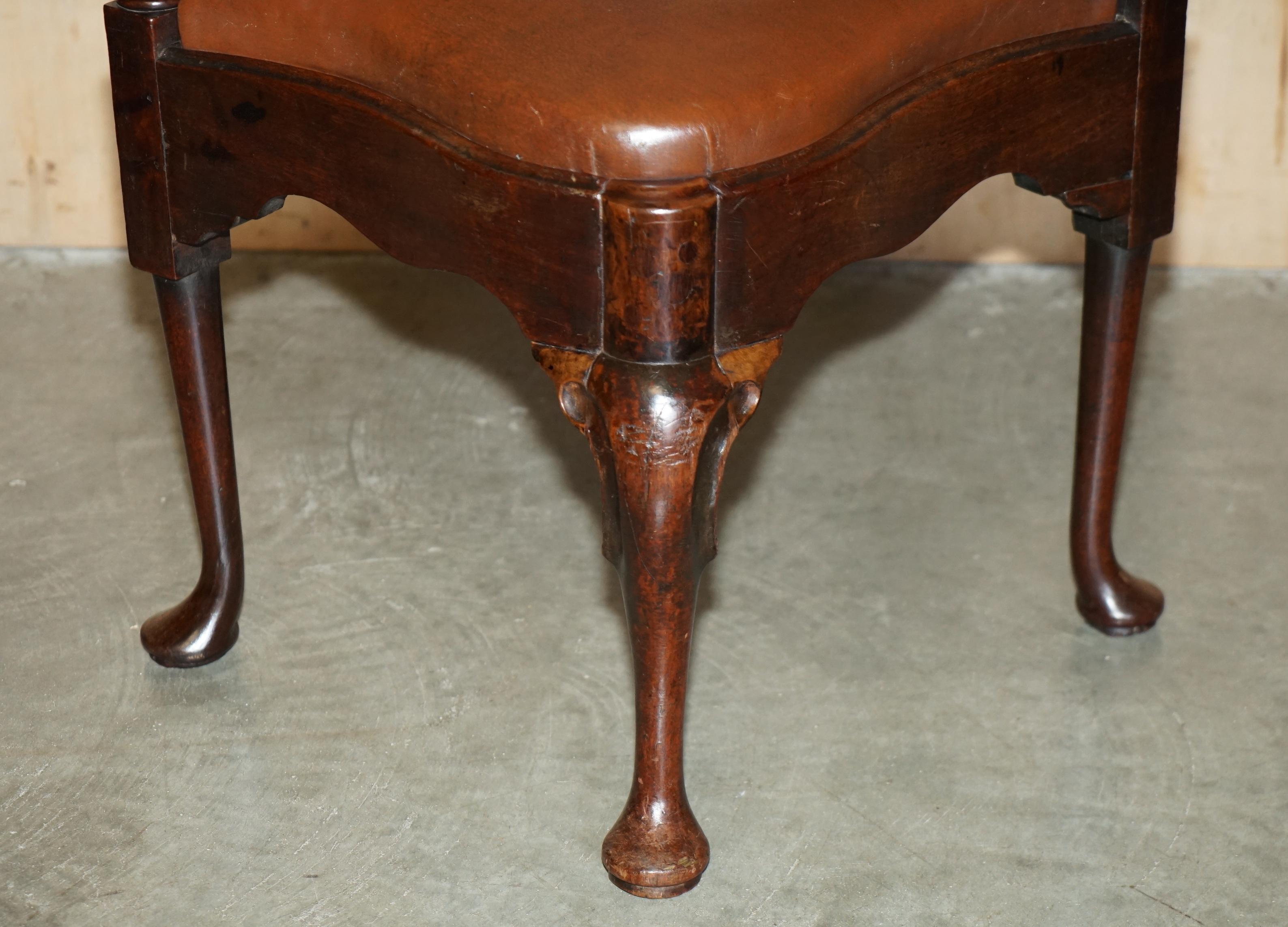 ECCEZIONALE POLTRONA D'ANGOLO DI GEORGE I CIRCA 1710-1720 AMERICANA IN LEGNO DI HARWOOD in vendita 2