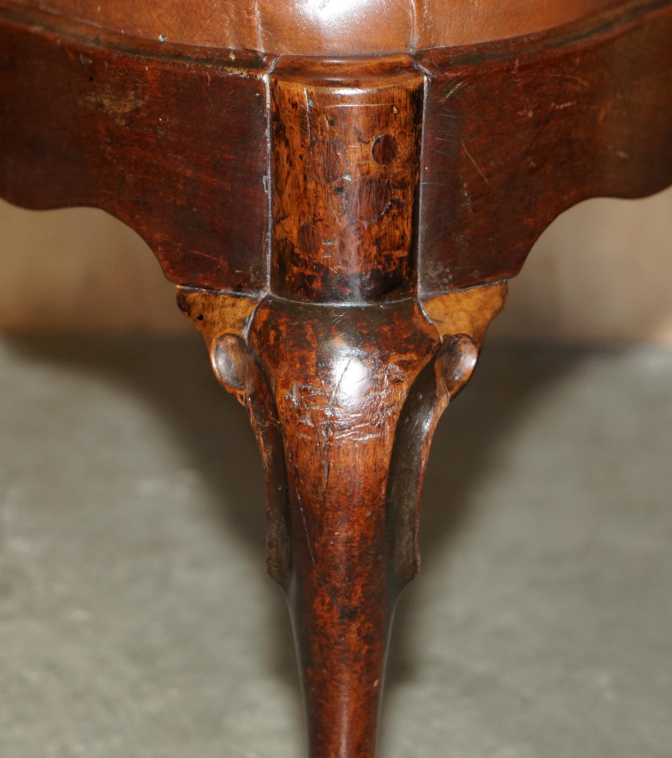 ECCEZIONALE POLTRONA D'ANGOLO DI GEORGE I CIRCA 1710-1720 AMERICANA IN LEGNO DI HARWOOD in vendita 3