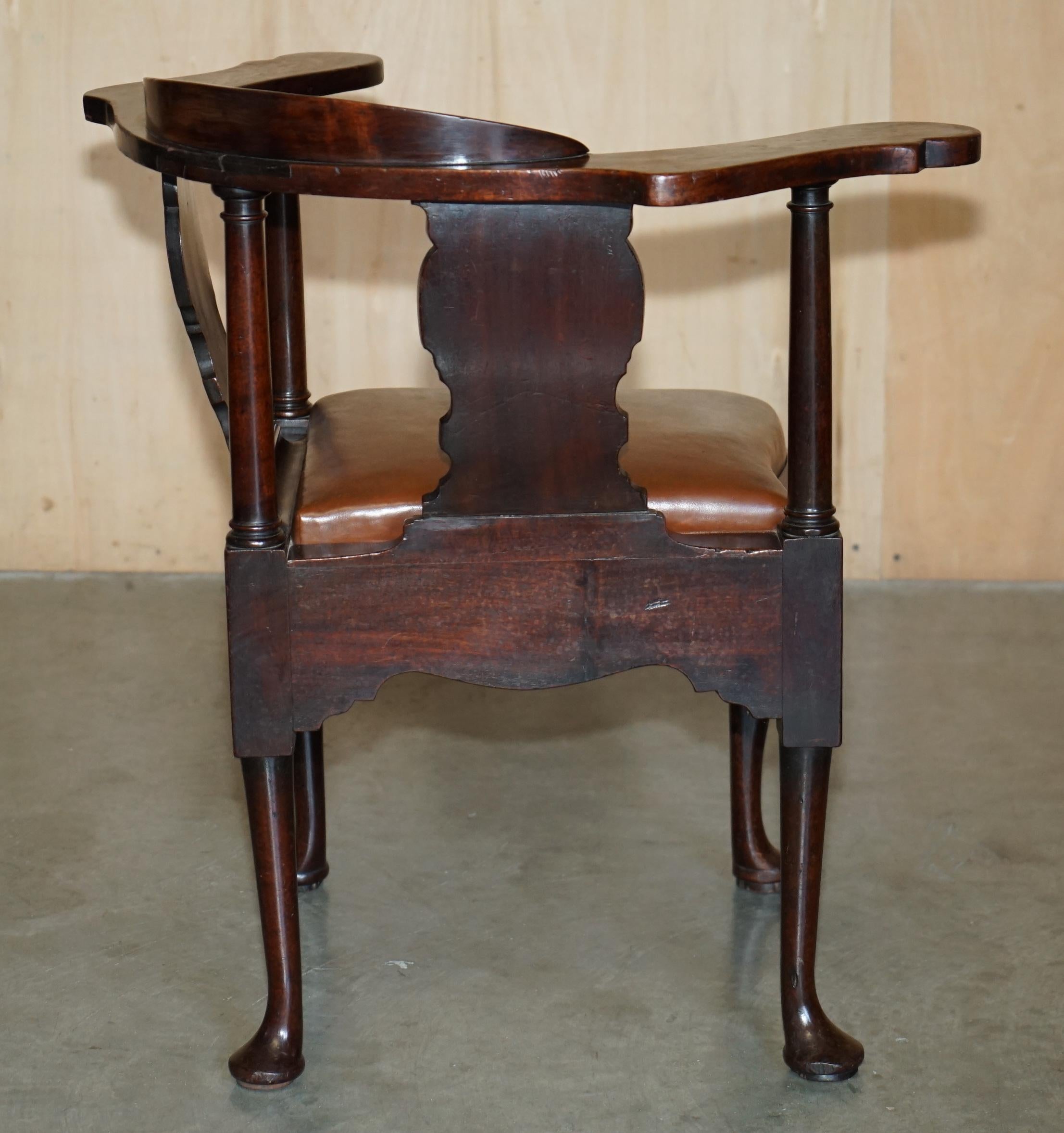 ECCEZIONALE POLTRONA D'ANGOLO DI GEORGE I CIRCA 1710-1720 AMERICANA IN LEGNO DI HARWOOD in vendita 8