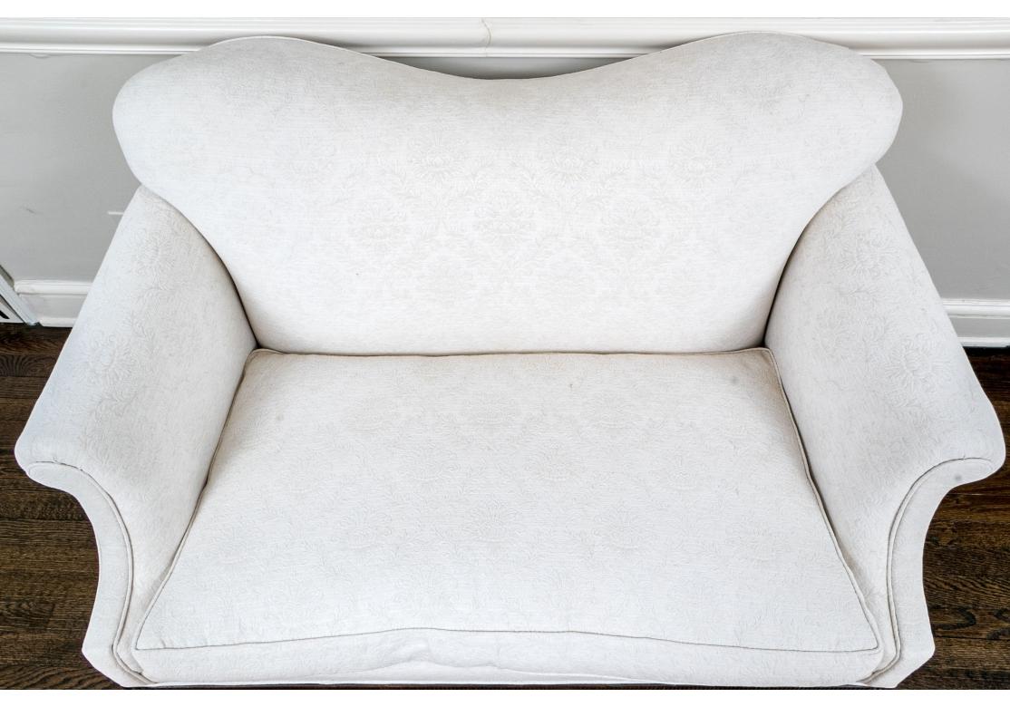 Exceptionnelle banquette ancienne avec rembourrage personnalisé en vente 4