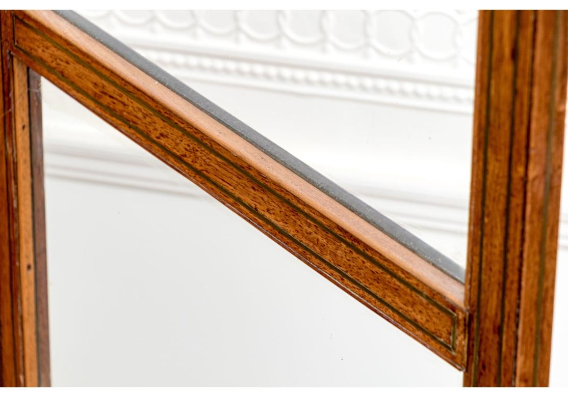 Regency Eccezionale schermo divisorio a tre pannelli in mogano antico e ottone intarsiato in vendita