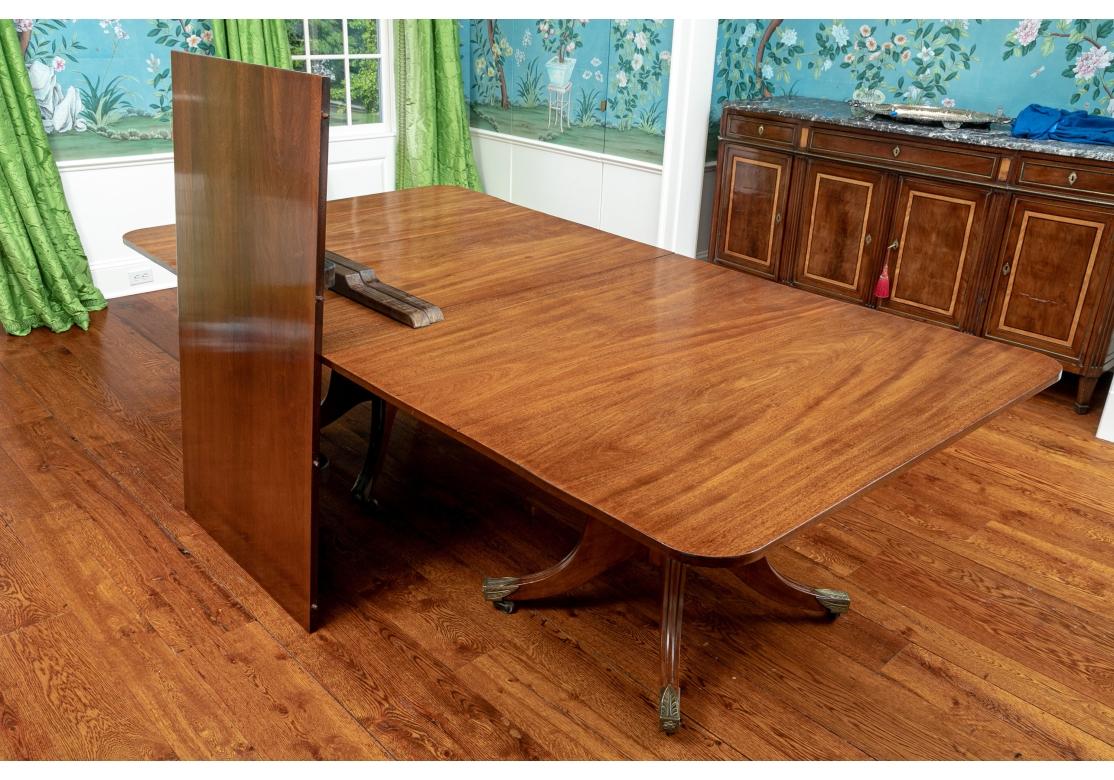 Exceptional Antique Mahogany Double Pedestal Dining Table  For Sale 1