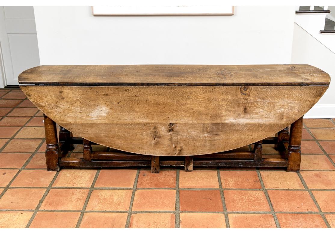 Exceptionnelle table de salle à manger à abattant en Oak Oak antique en vente 5