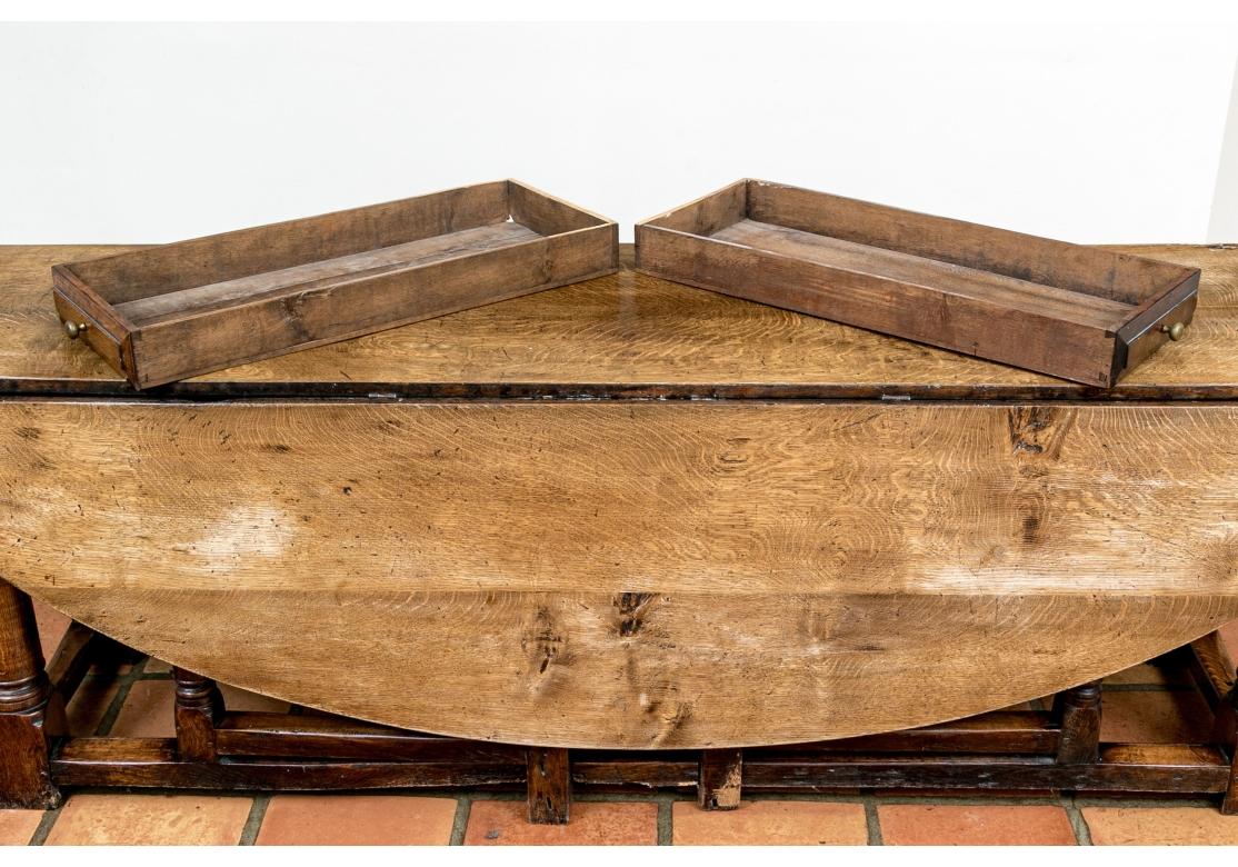 Rustique Exceptionnelle table de salle à manger à abattant en Oak Oak antique en vente
