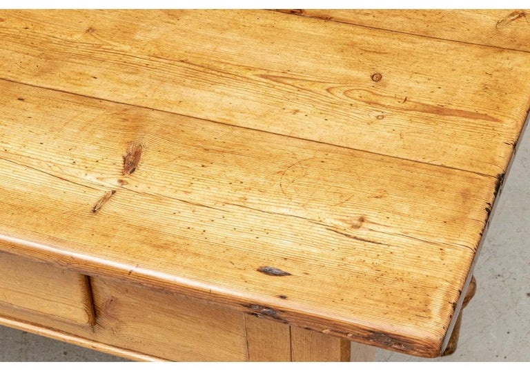 Rustic Exceptional Antique Pine Farm Table For Sale