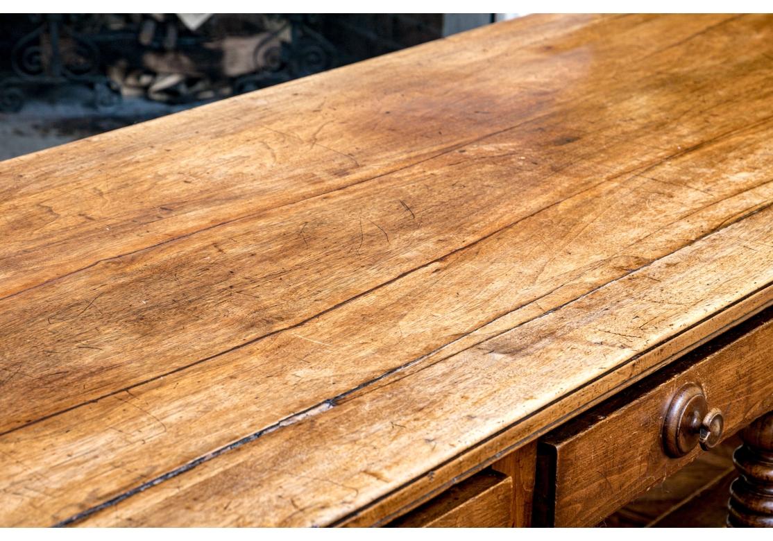 XIXe siècle Exceptionnelle table de banquet de réfectoire ancienne en vente