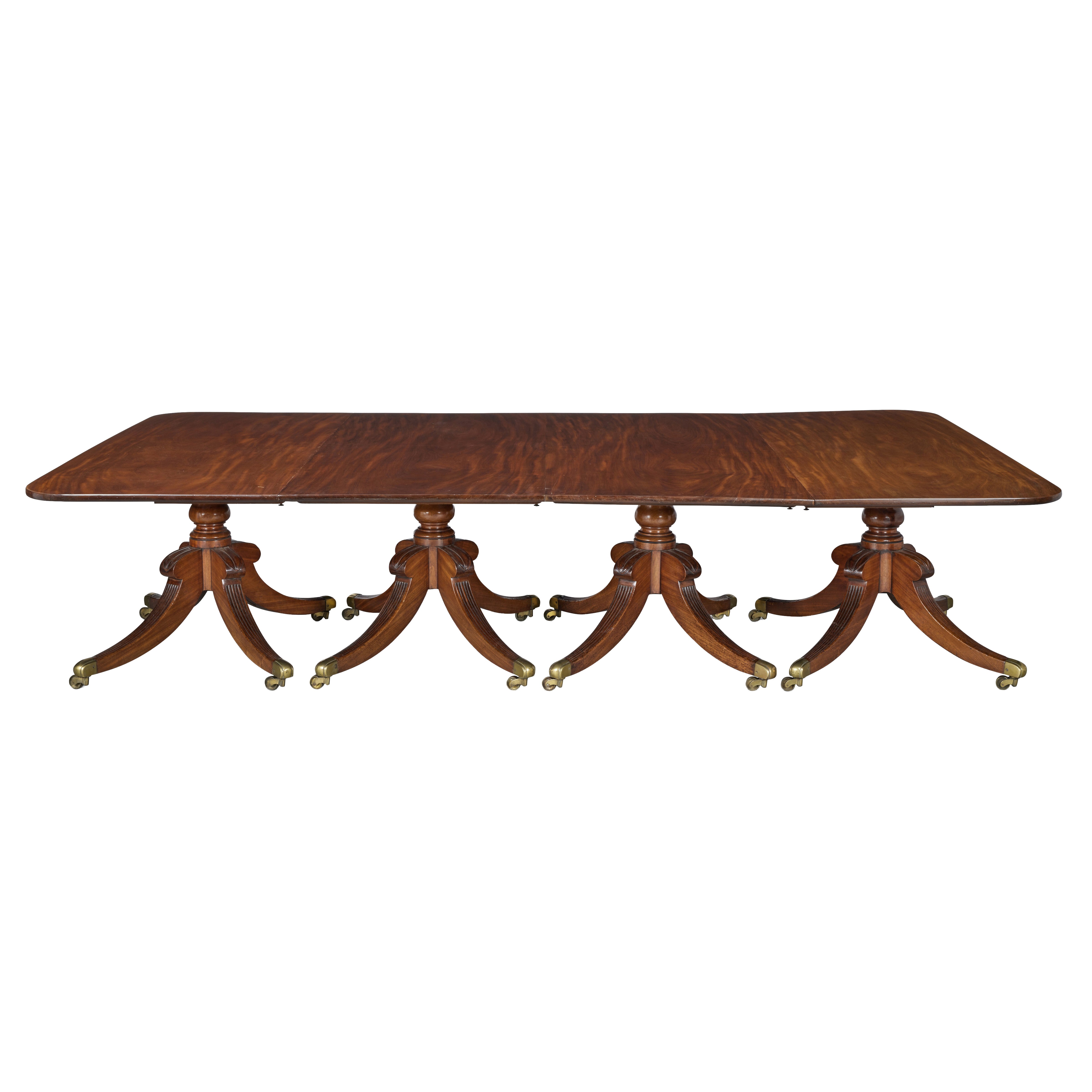 Exceptional ​​Antique Regency Four Pedestal Dining Table With Three Leaves For Sale