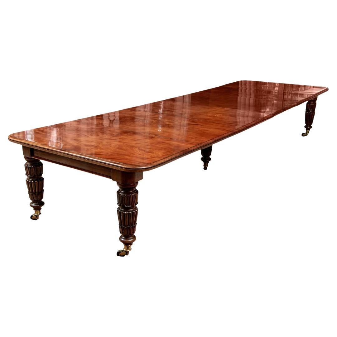 Exceptionnelle table à rallonge de salle à manger/banquet William IV ancienne en vente