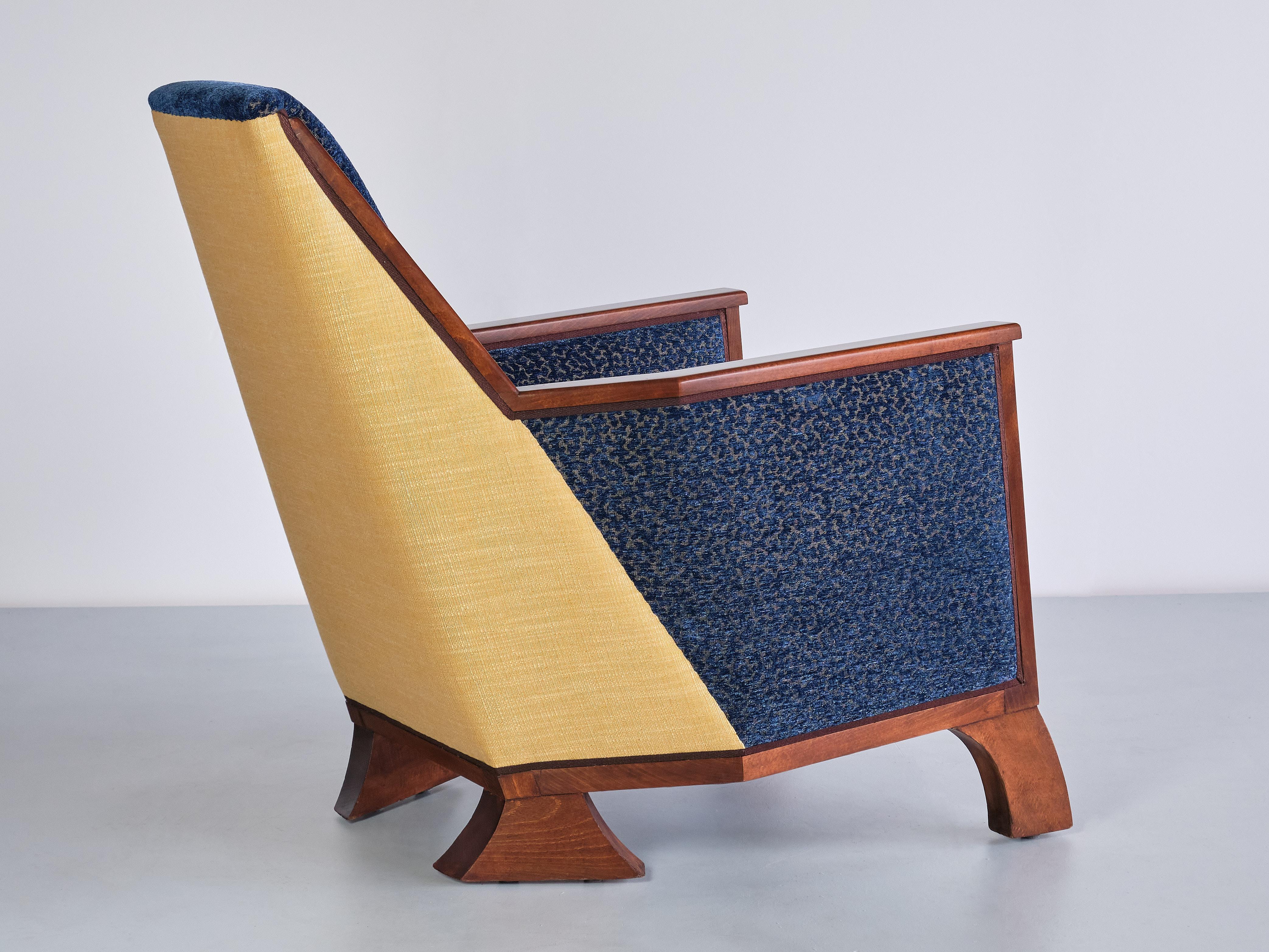 Exceptional Art Deco Arm Chair in Blue Velvet and Maple, Northern France, 1920s For Sale 5