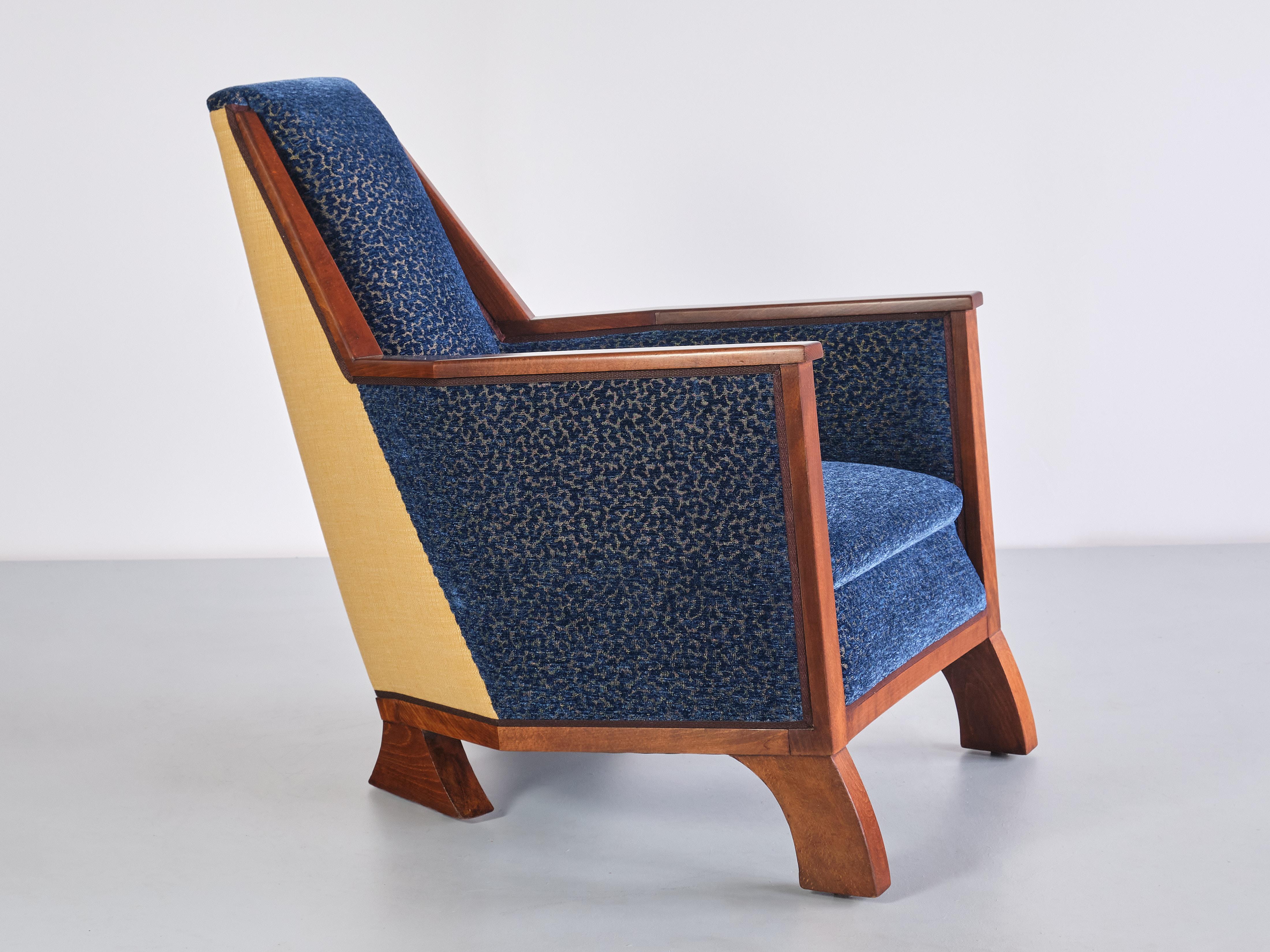 Exceptional Art Deco Arm Chair in Blue Velvet and Maple, Northern France, 1920s For Sale 11