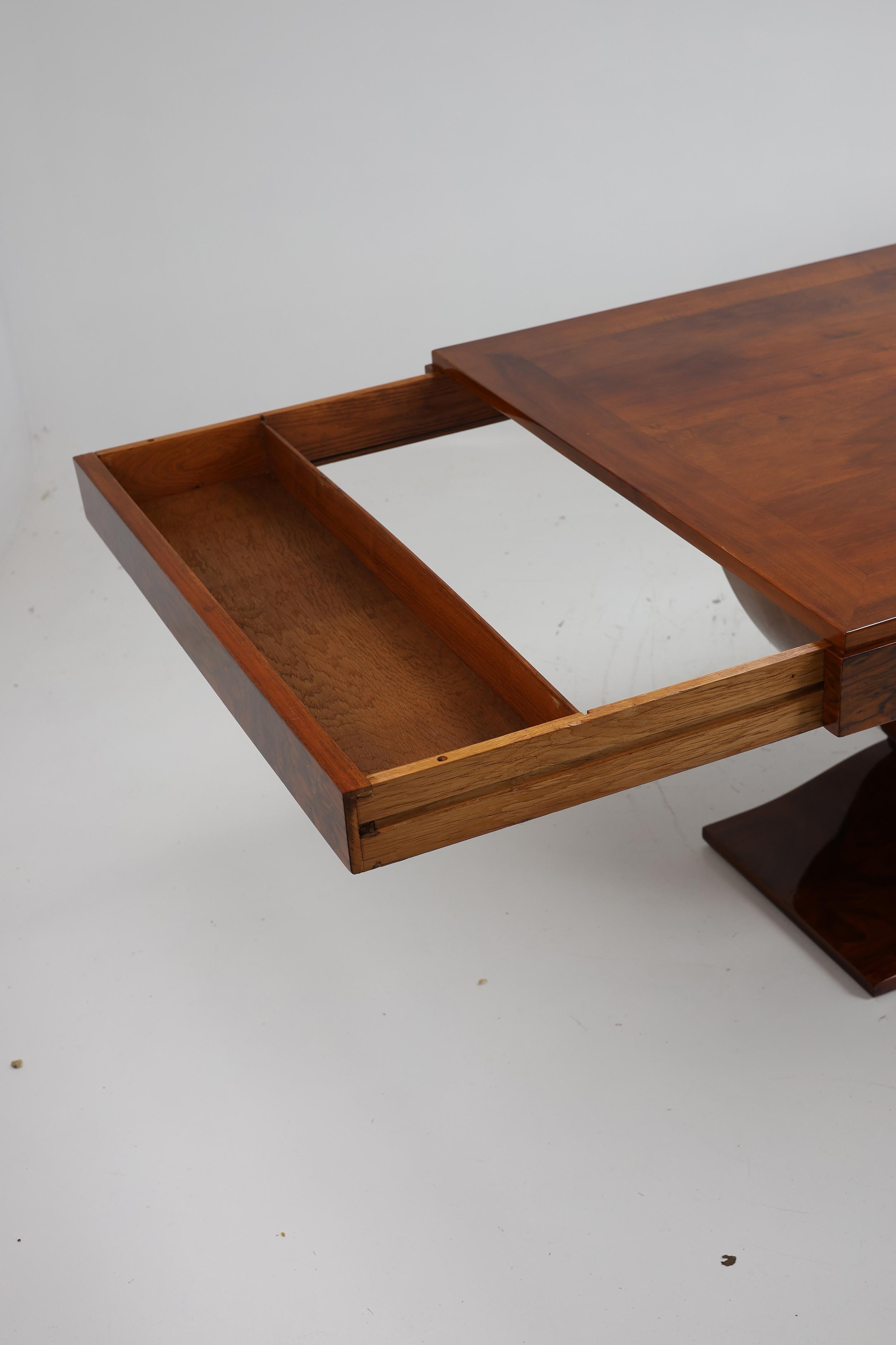 Exceptional Art Deco dining table For Sale 3