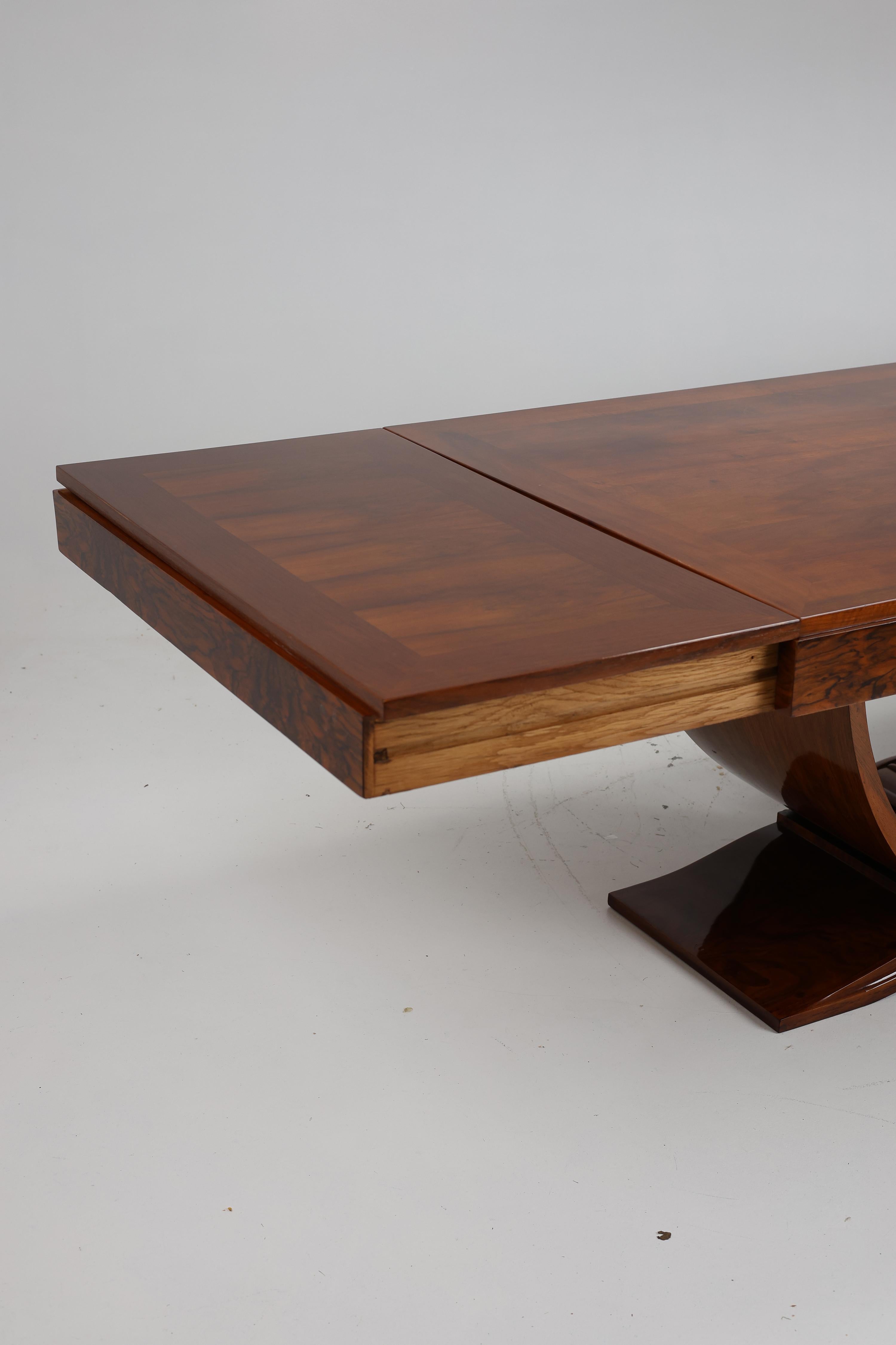 Exceptional Art Deco dining table For Sale 5