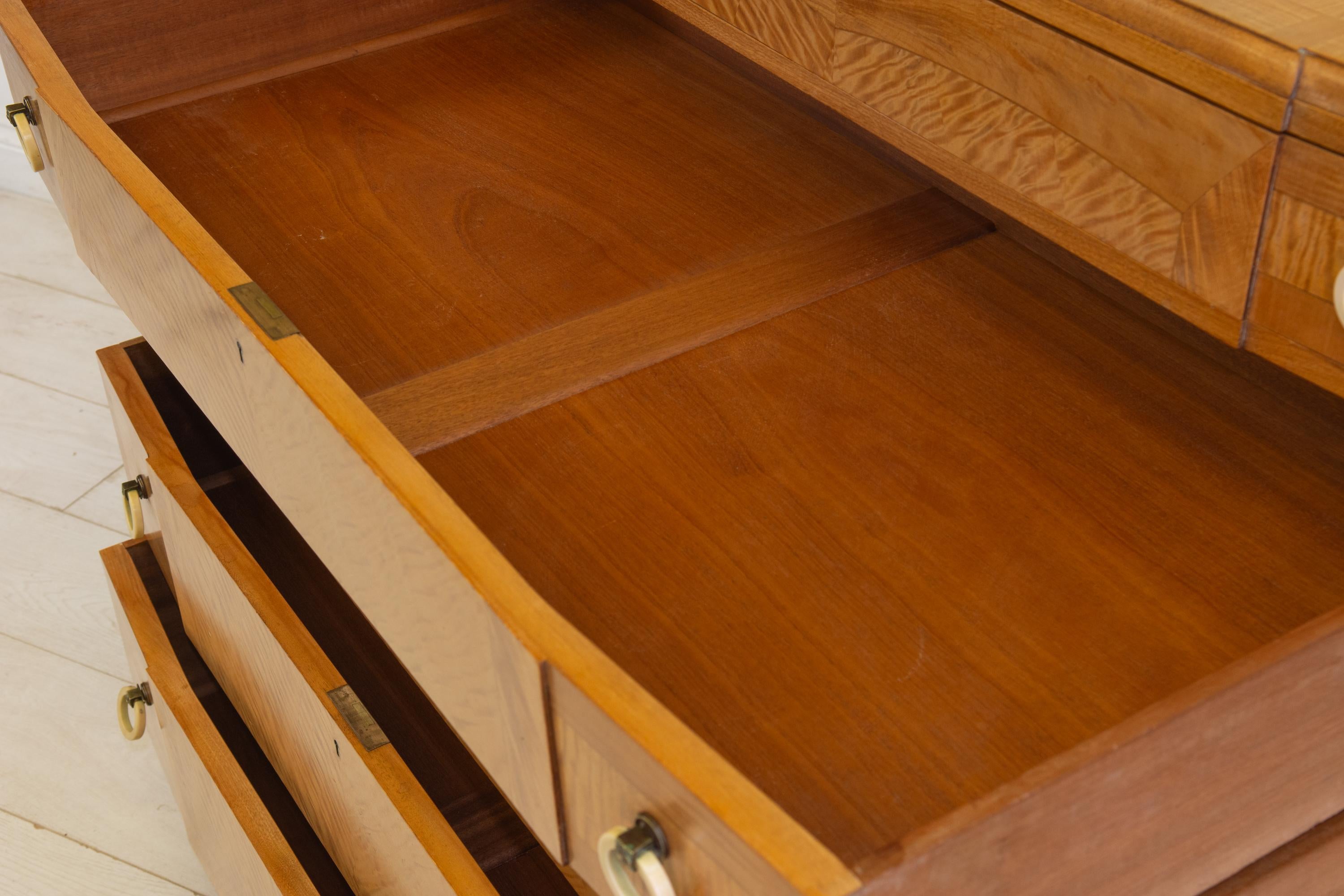 Exceptional Art Deco Maple Chest of Drawers, 1930s 8
