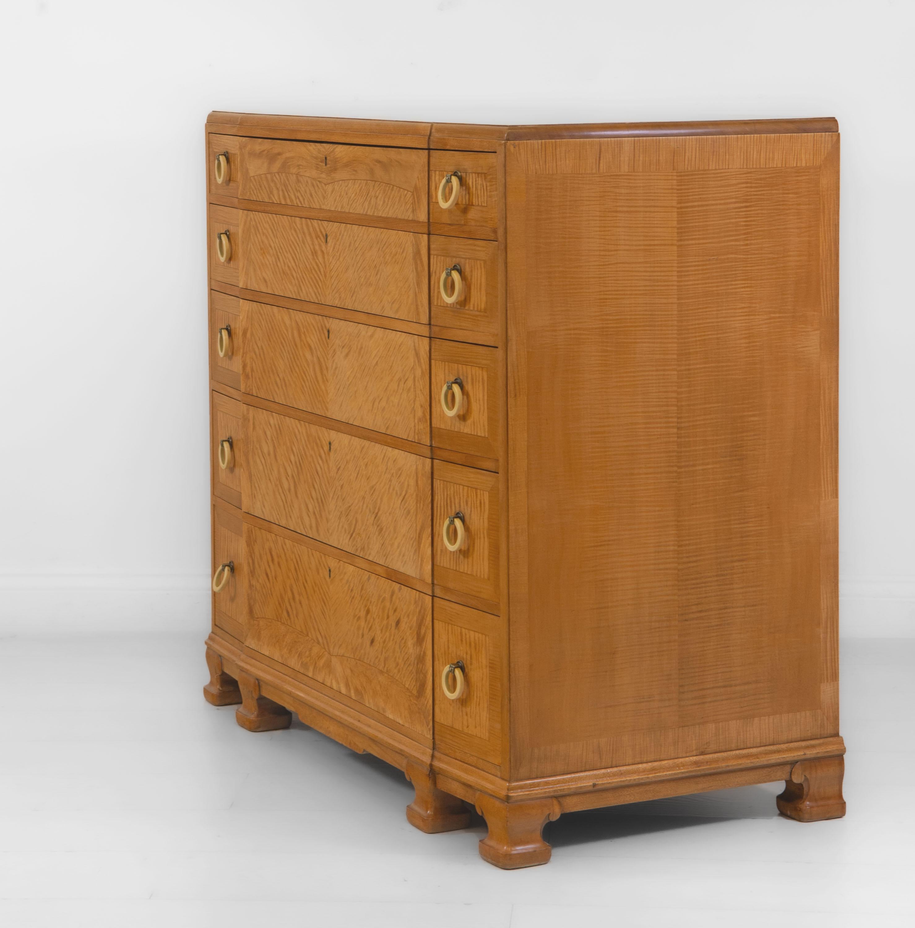 Exceptional Art Deco Maple Chest of Drawers, 1930s 1