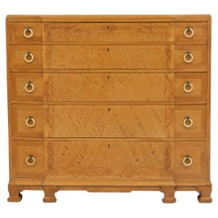 Exceptional Art Deco Maple Chest of Drawers, 1930s